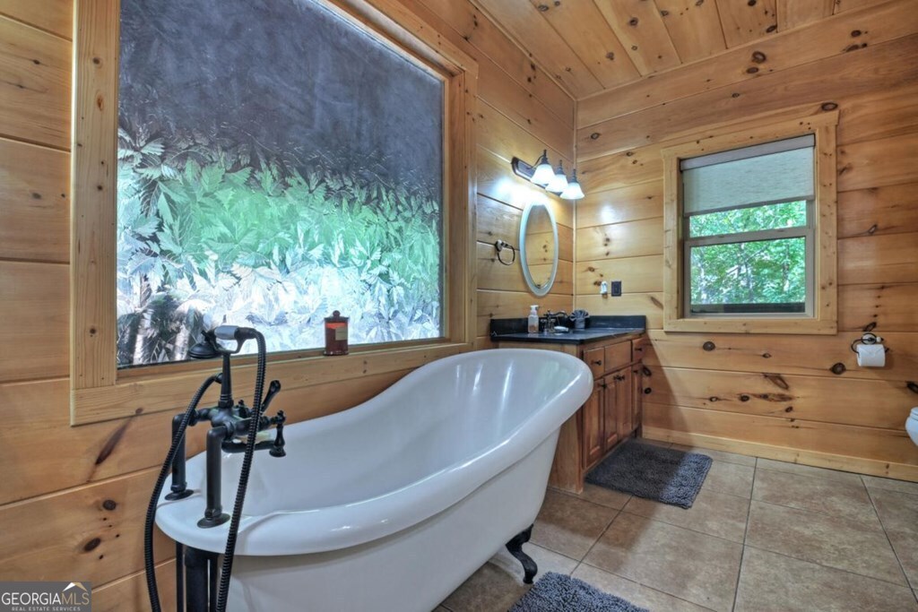 390 Twin Creeks Property Photo 32