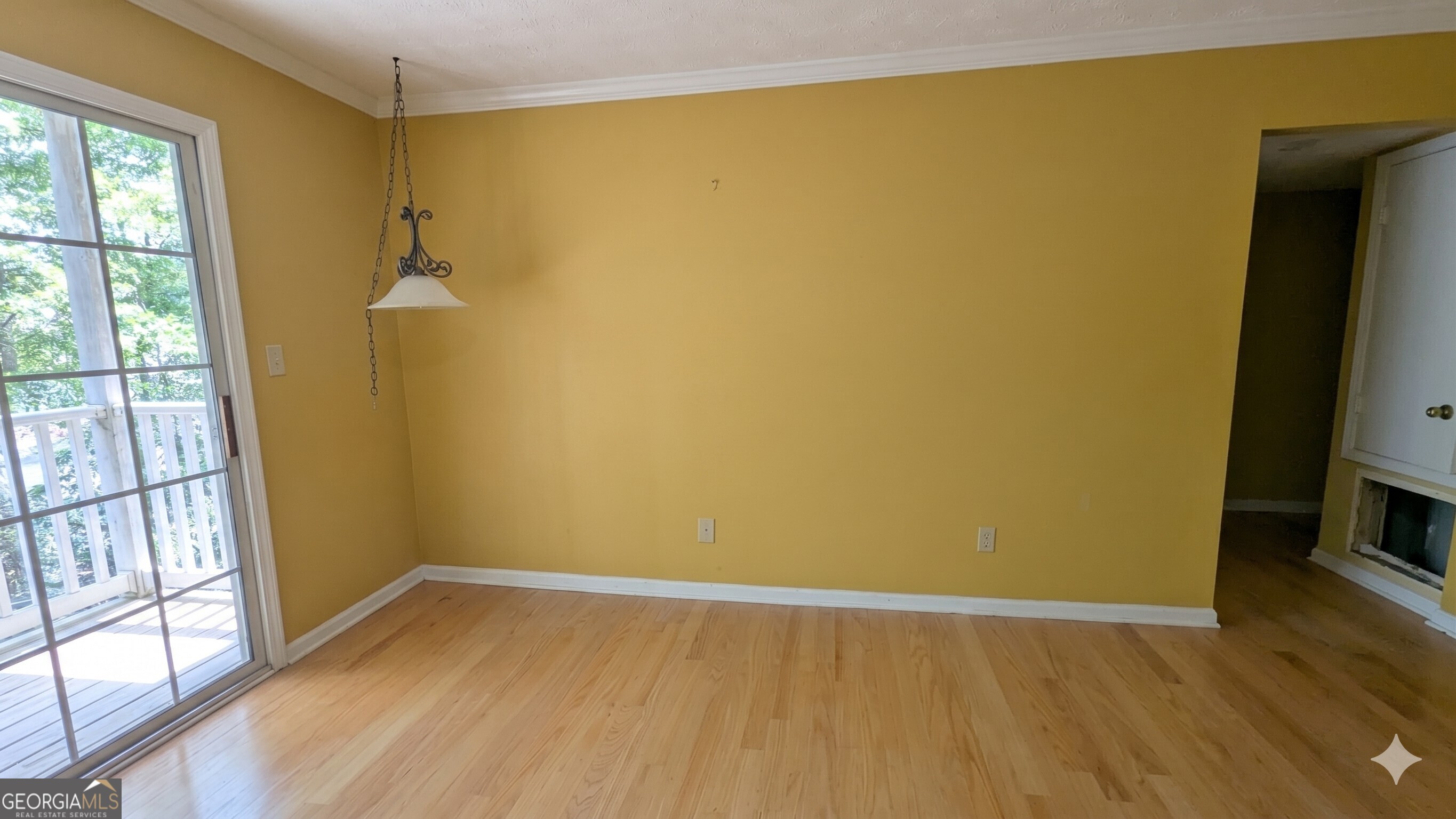 3120 Seven Pines #202 Court Property Photo 2