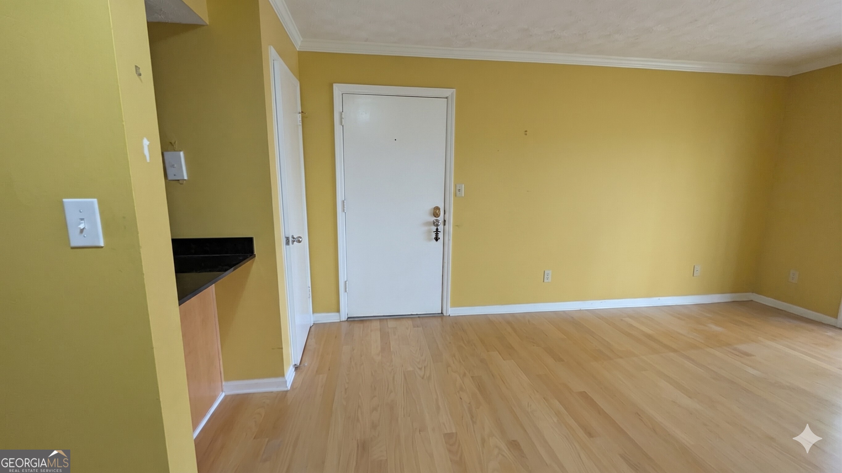 3120 Seven Pines #202 Court Property Photo 5