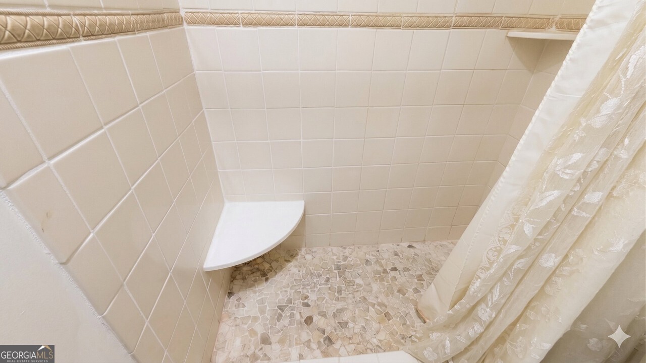 3120 Seven Pines #202 Court Property Photo 14