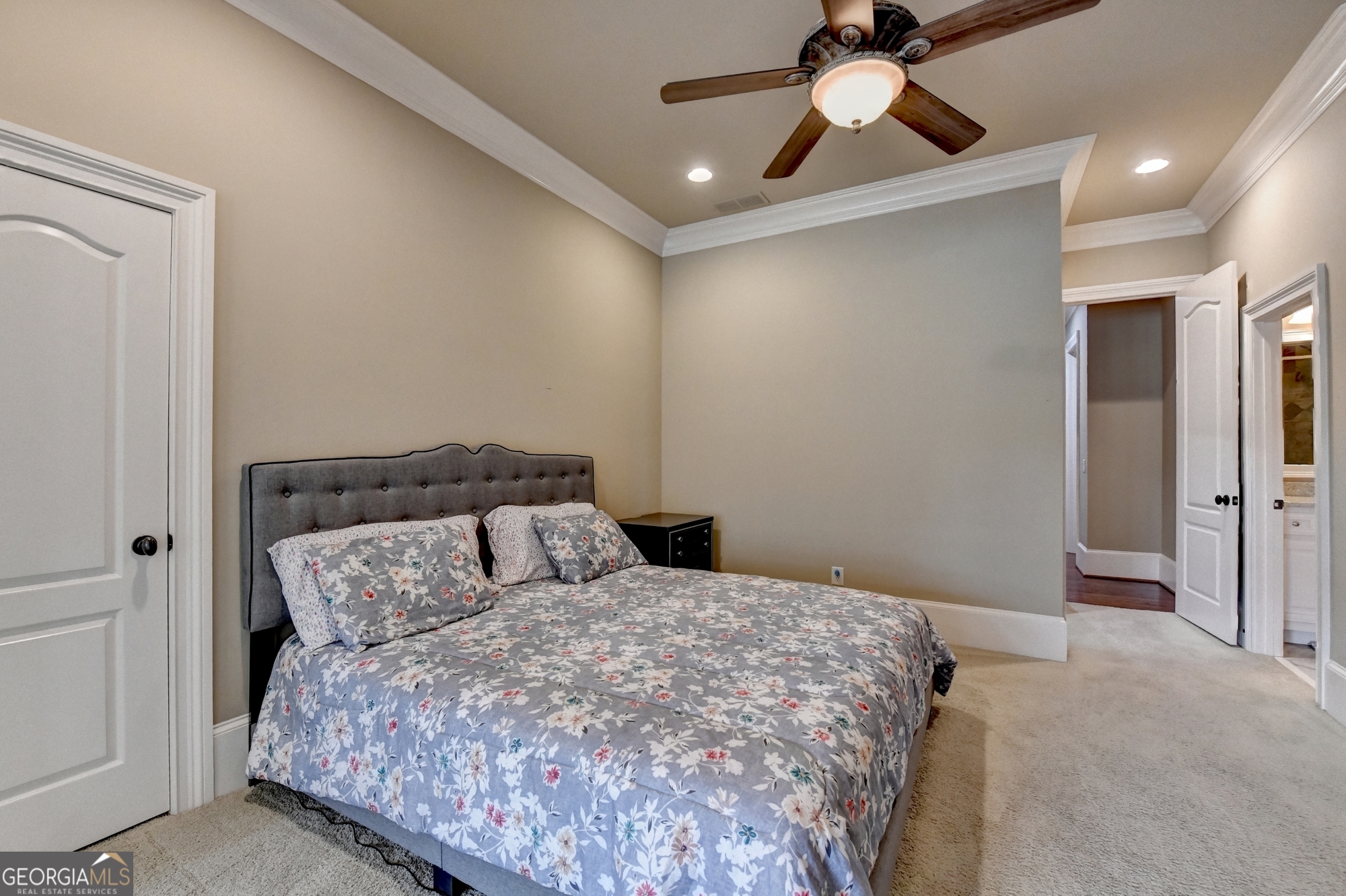3229 Carmichael Place Property Photo 10