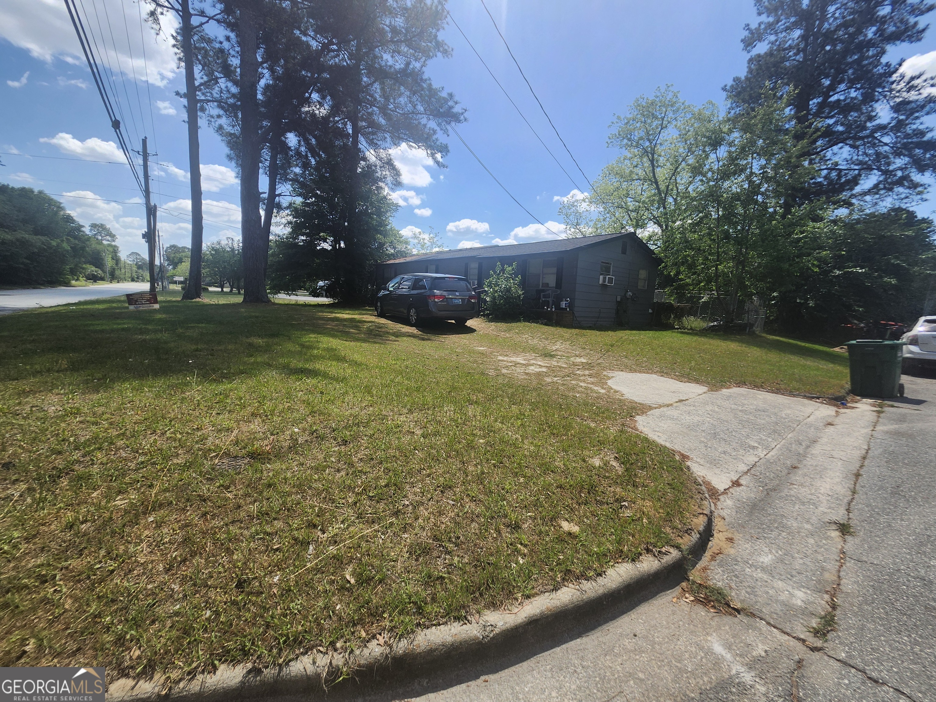 2101 S Madison Street Property Photo 5