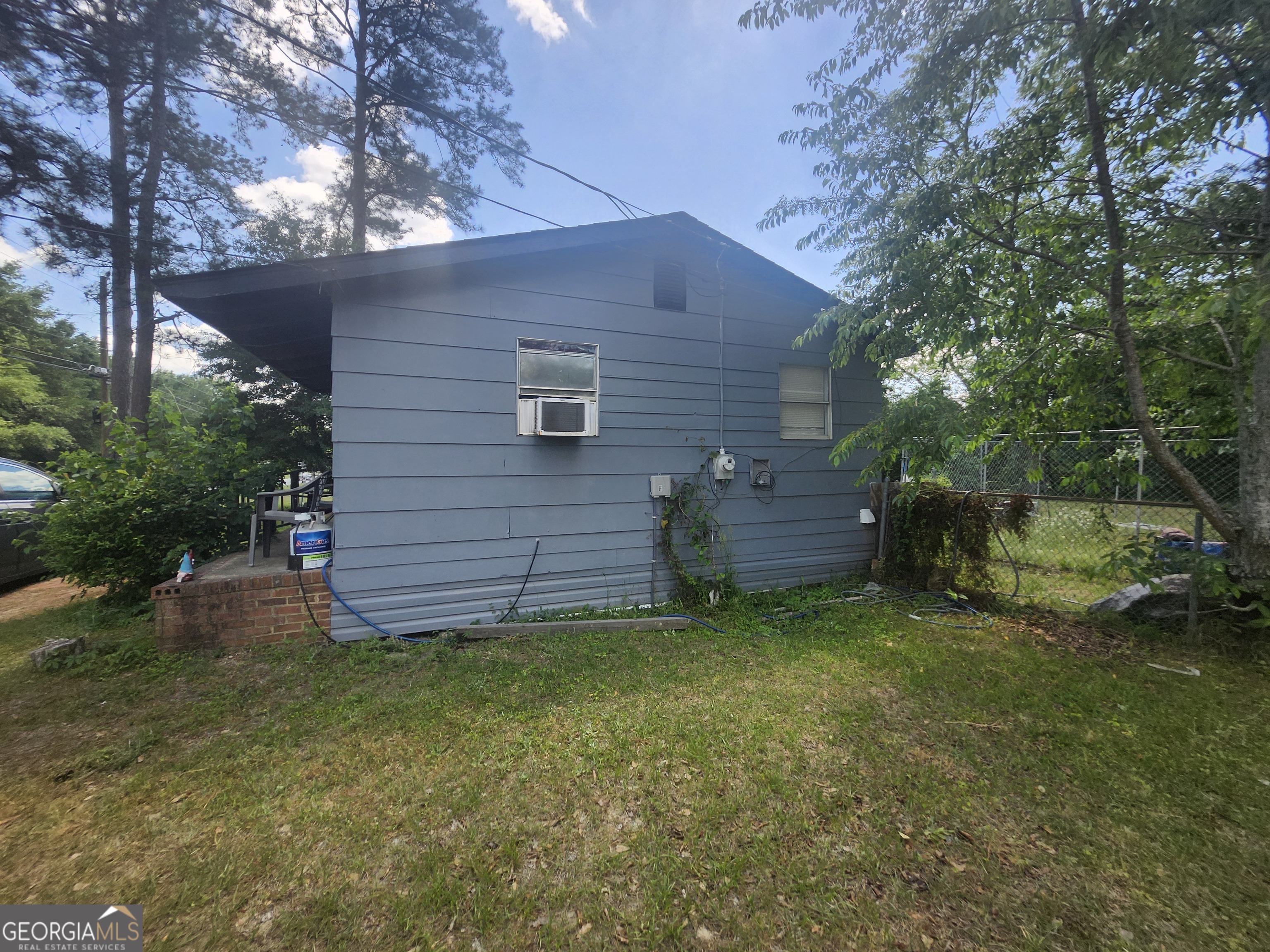 2101 S Madison Street Property Photo 6