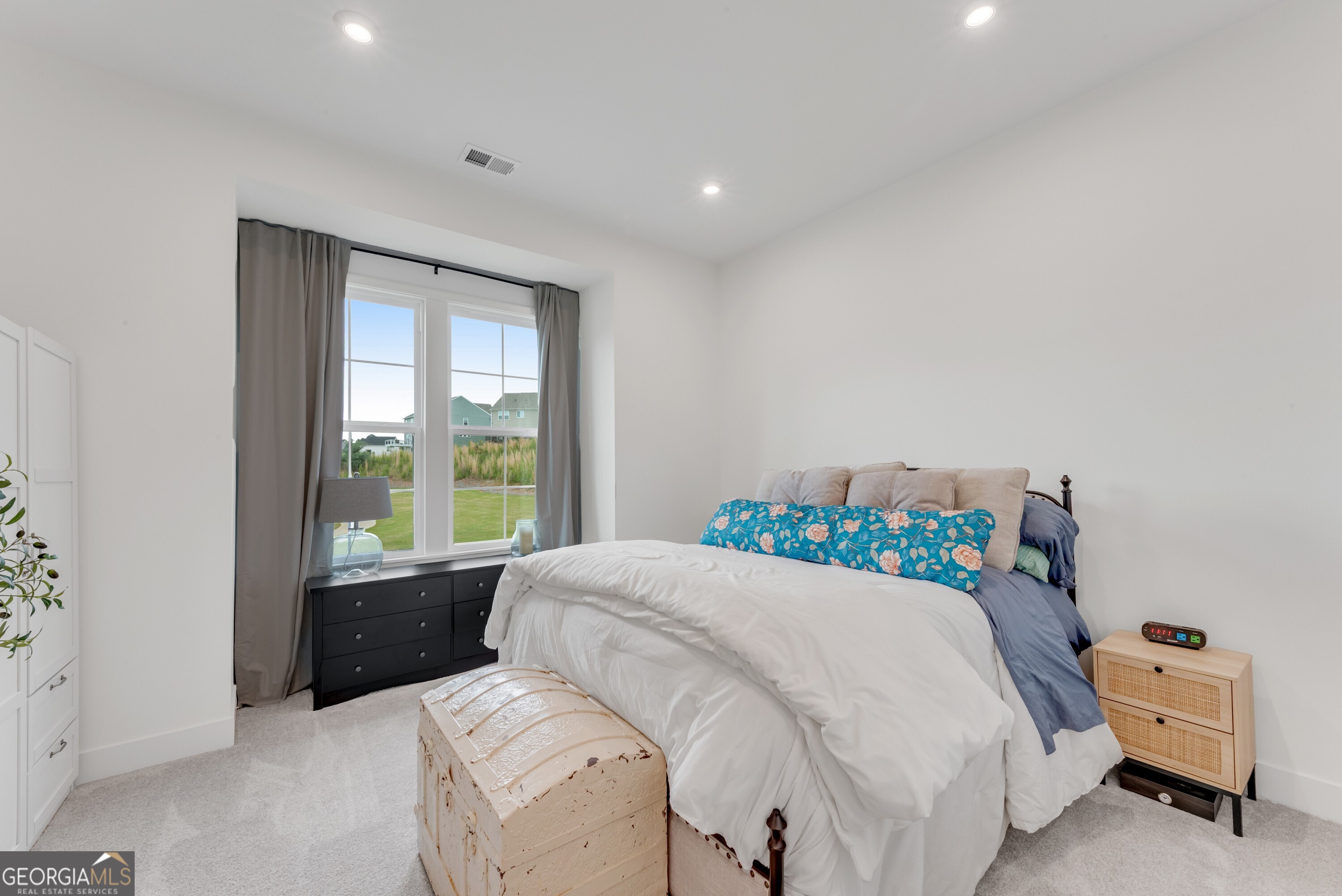 426 Clear Lake Parkway Property Photo 8