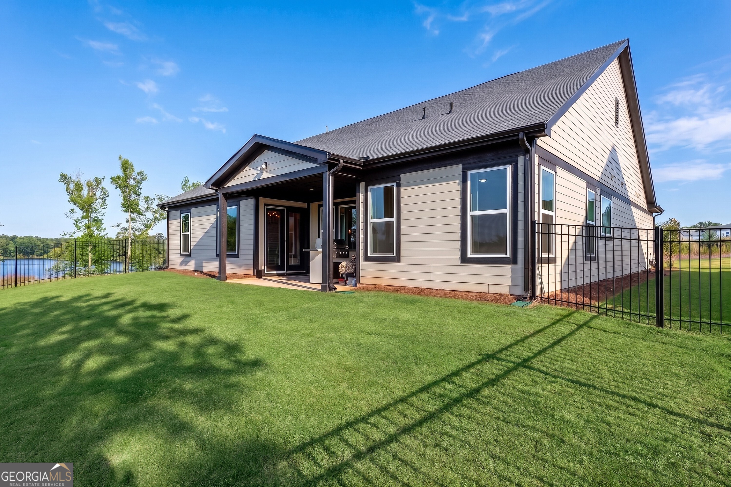 426 Clear Lake Parkway Property Photo 40