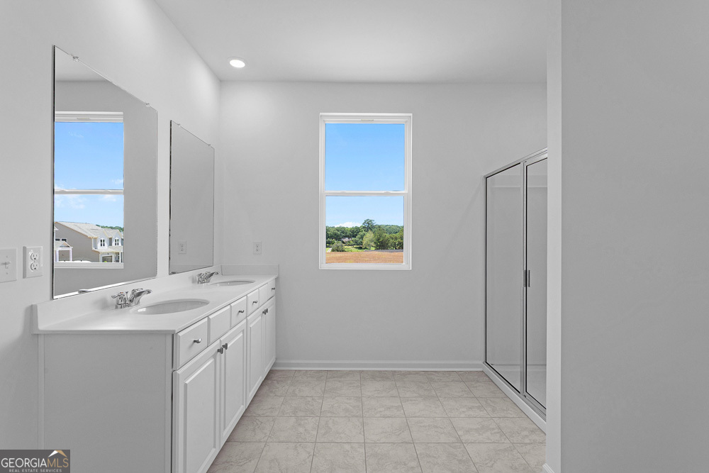 3655 Sagecrest Drive Property Photo 4