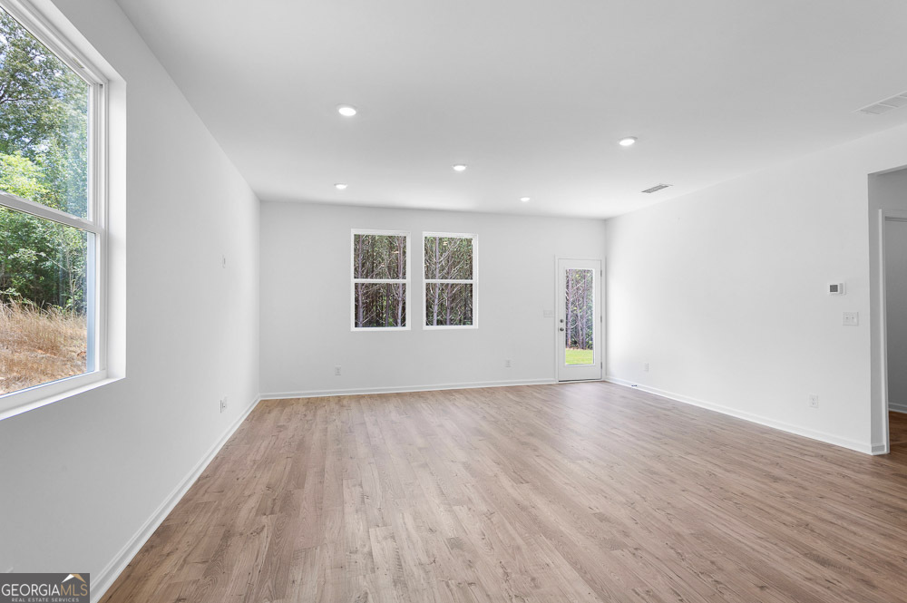 3655 Sagecrest Drive Property Photo 9