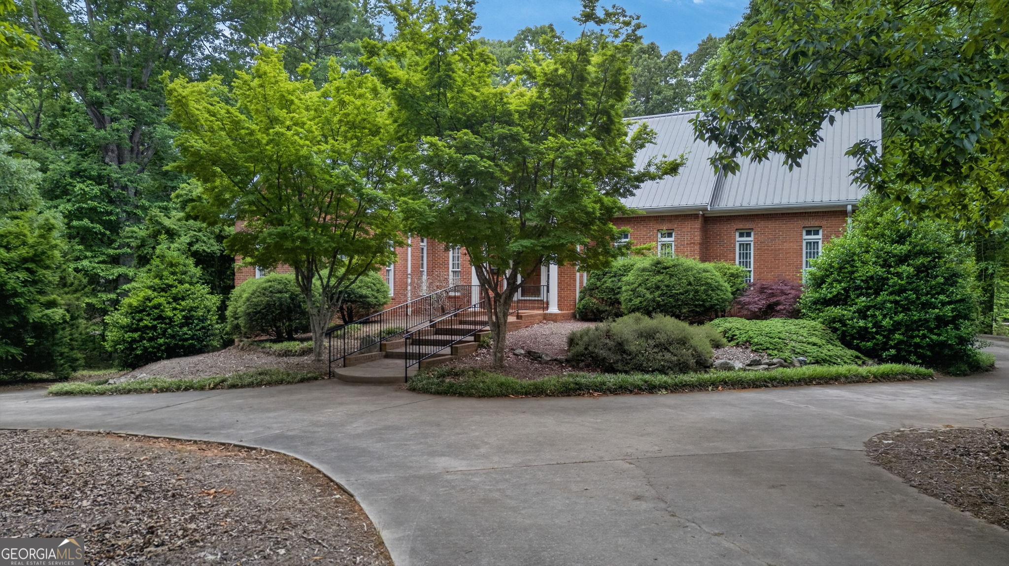110 Greystone Drive Property Photo 1