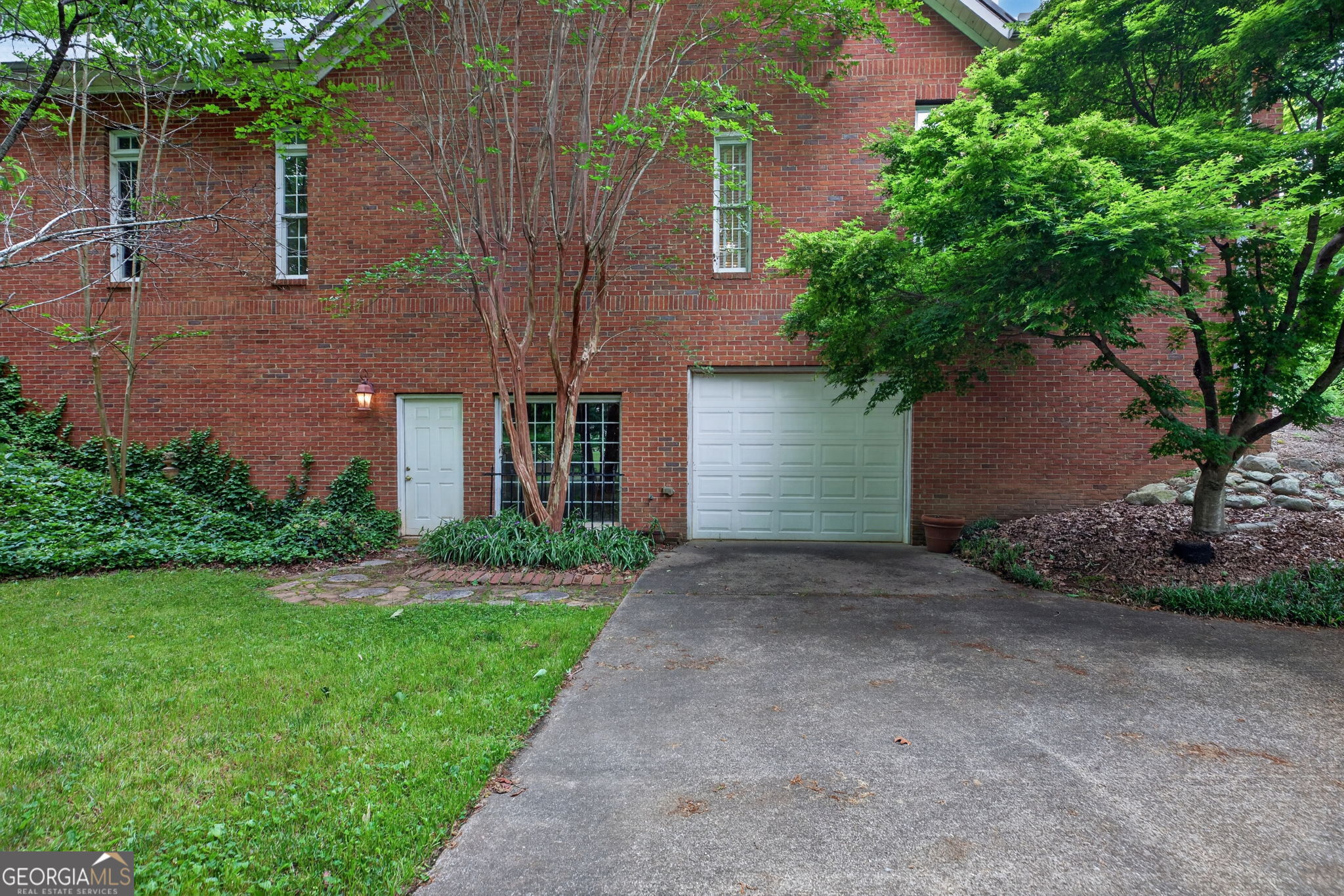 110 Greystone Drive Property Photo 33