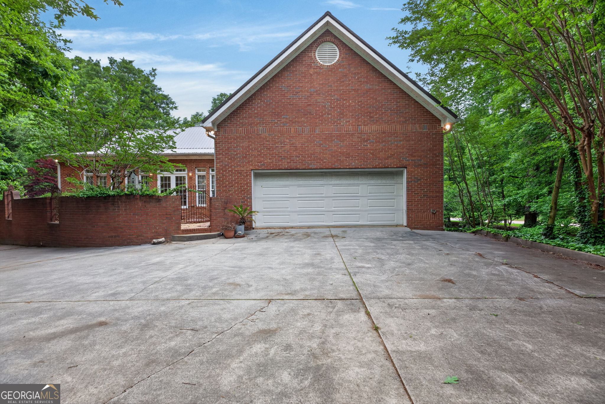 110 Greystone Drive Property Photo 40