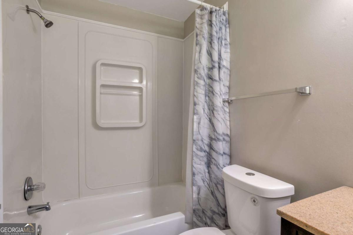 4436 Highland Road Property Photo 12