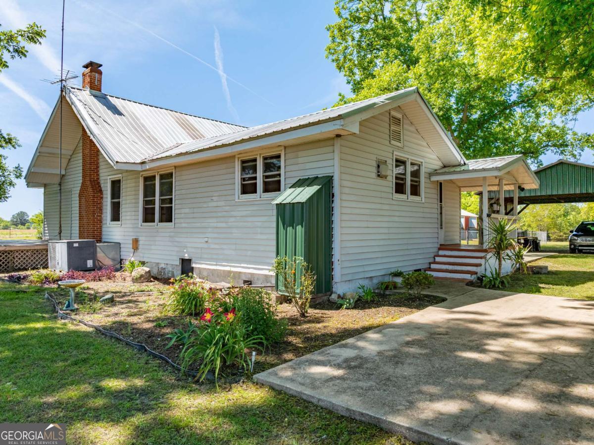 1975 Russell Smith Road Property Photo 44
