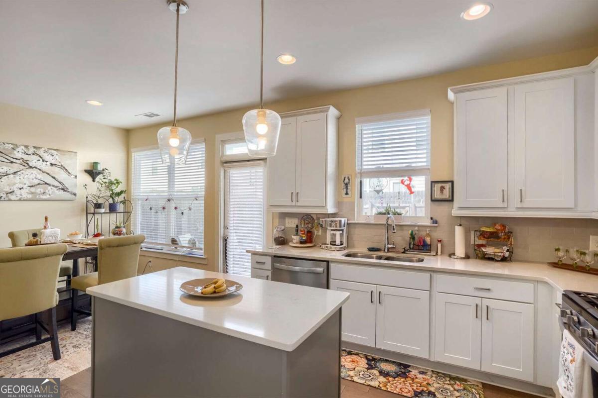76 Garrison Drive Property Photo 12