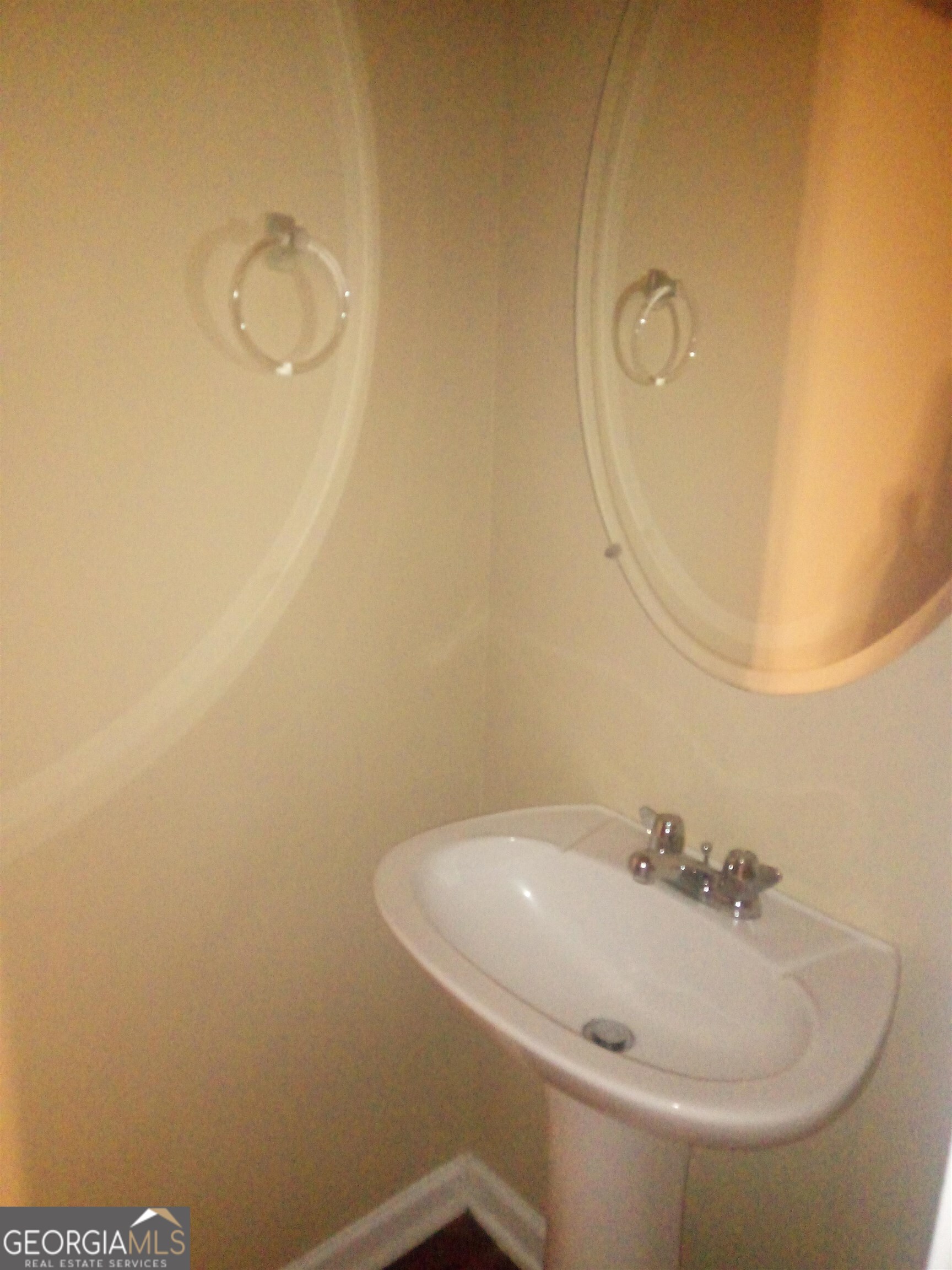 8630 Thomas Road Property Photo 8
