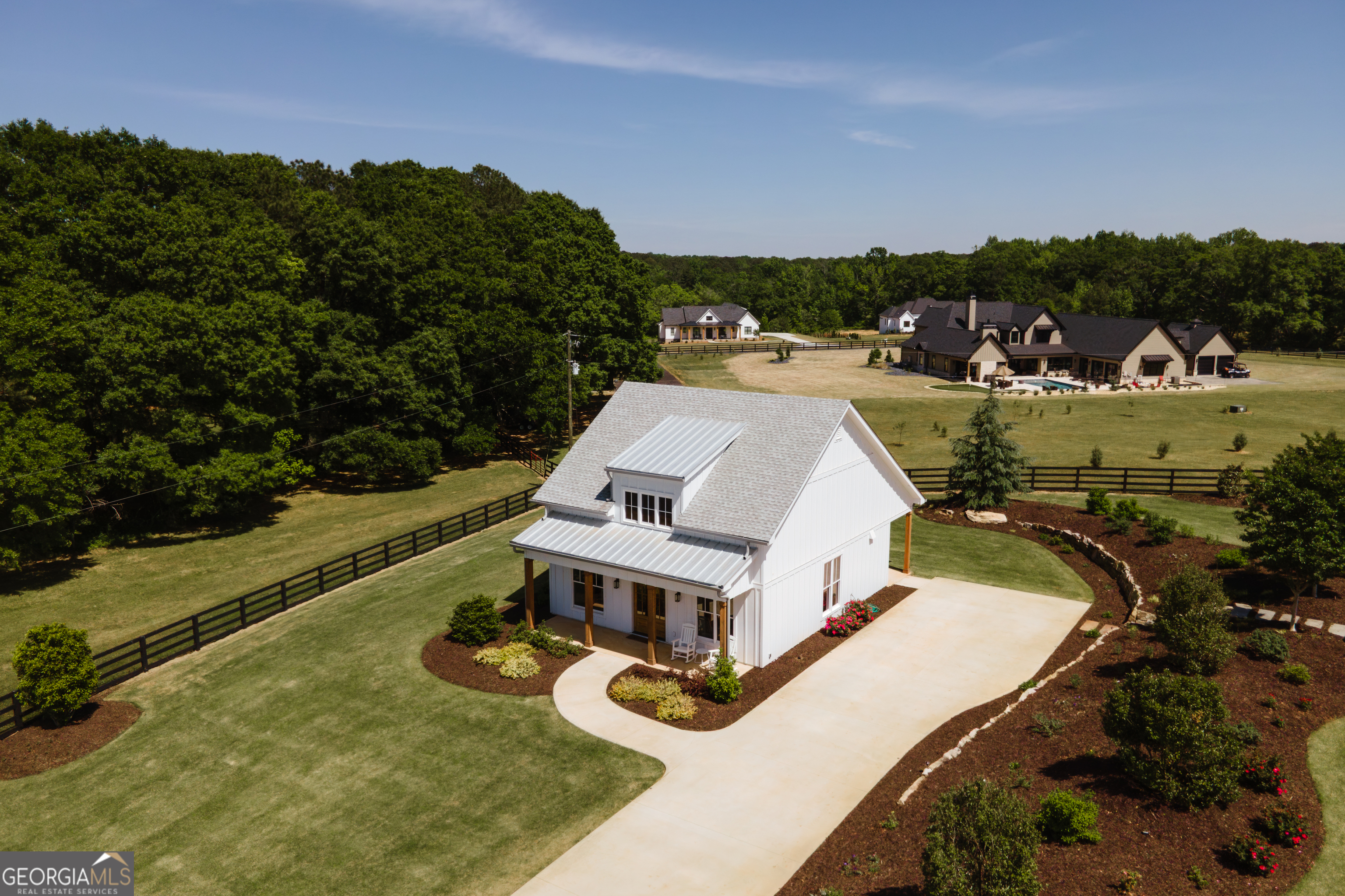 1820 Clover Lane Property Photo 3