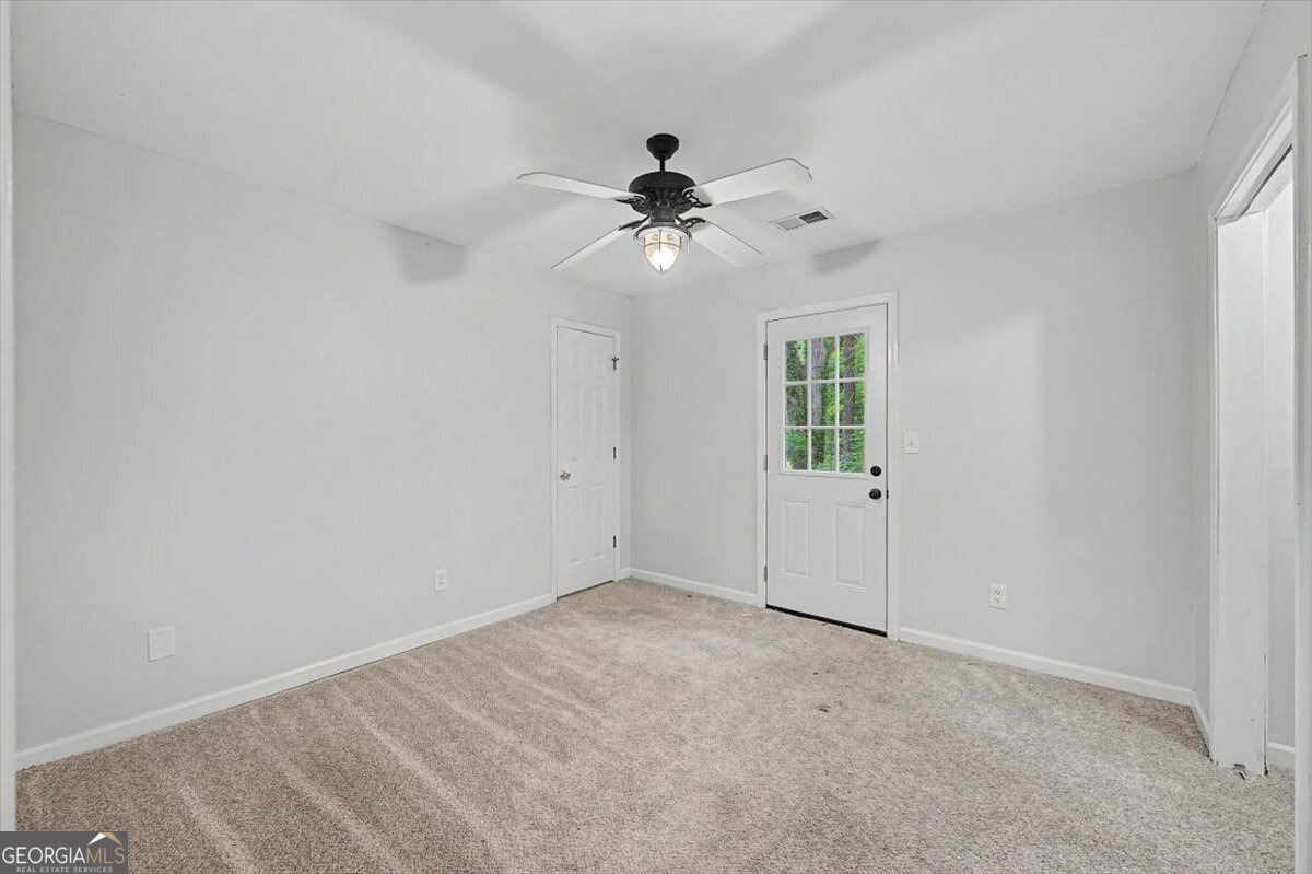 251 Paces Lakes Drive Property Photo 22