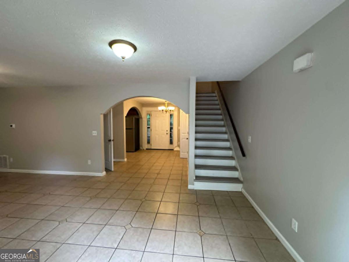 6717 Lakewood Drive Property Photo 3