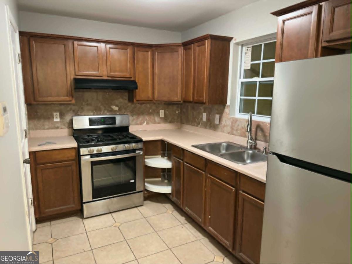 6717 Lakewood Drive Property Photo 4