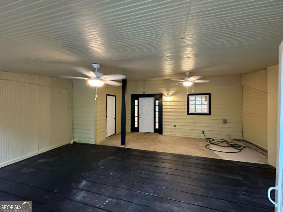 6717 Lakewood Drive Property Photo 11
