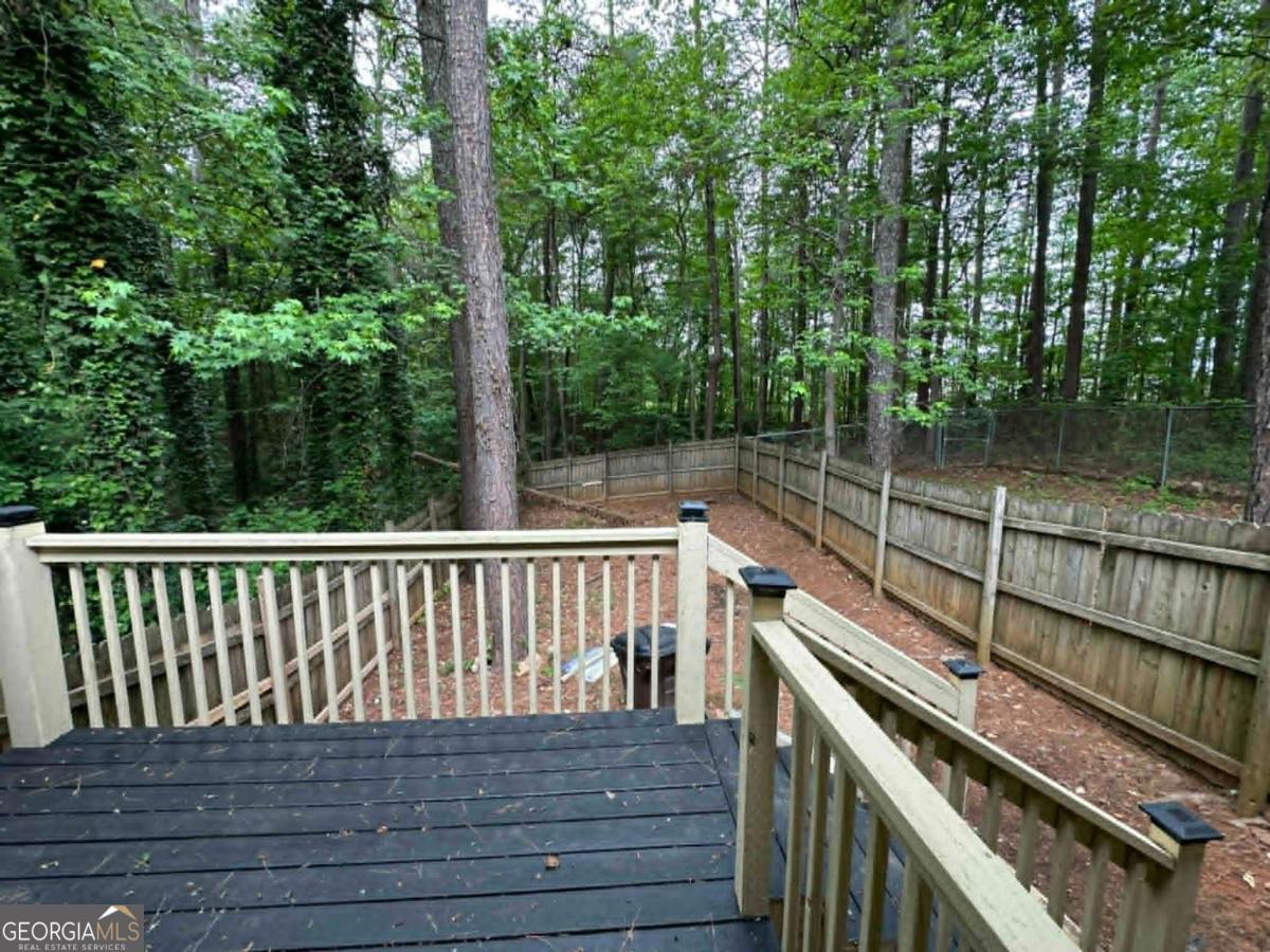 6717 Lakewood Drive Property Photo 12