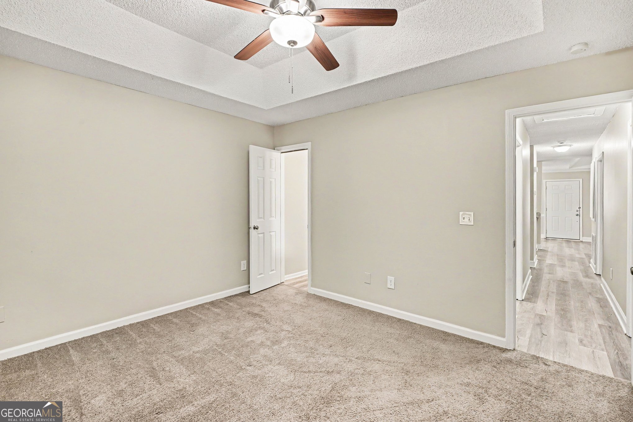 1382 N Hampton Drive Property Photo 12