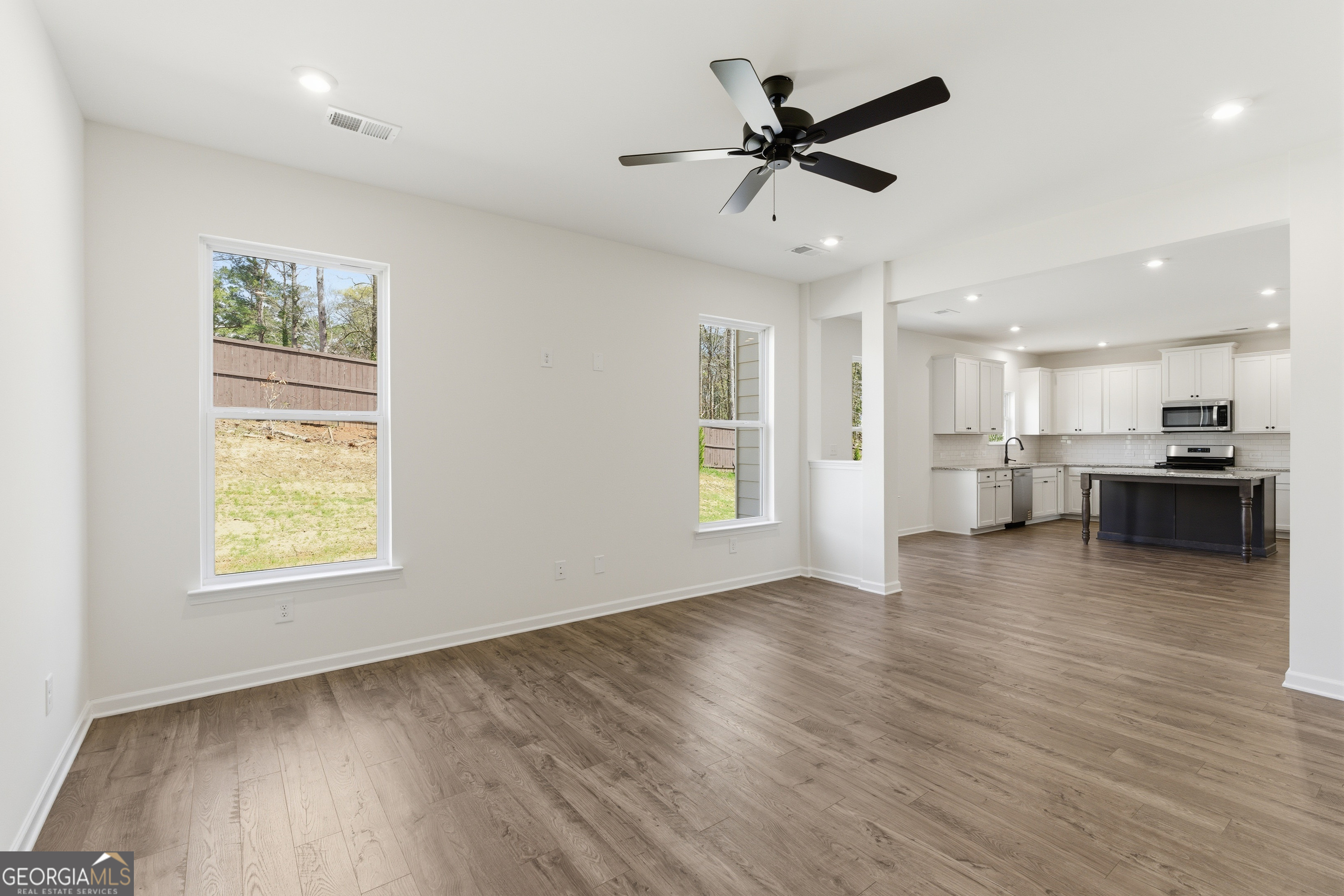364 Waterbluff Drive Property Photo 9