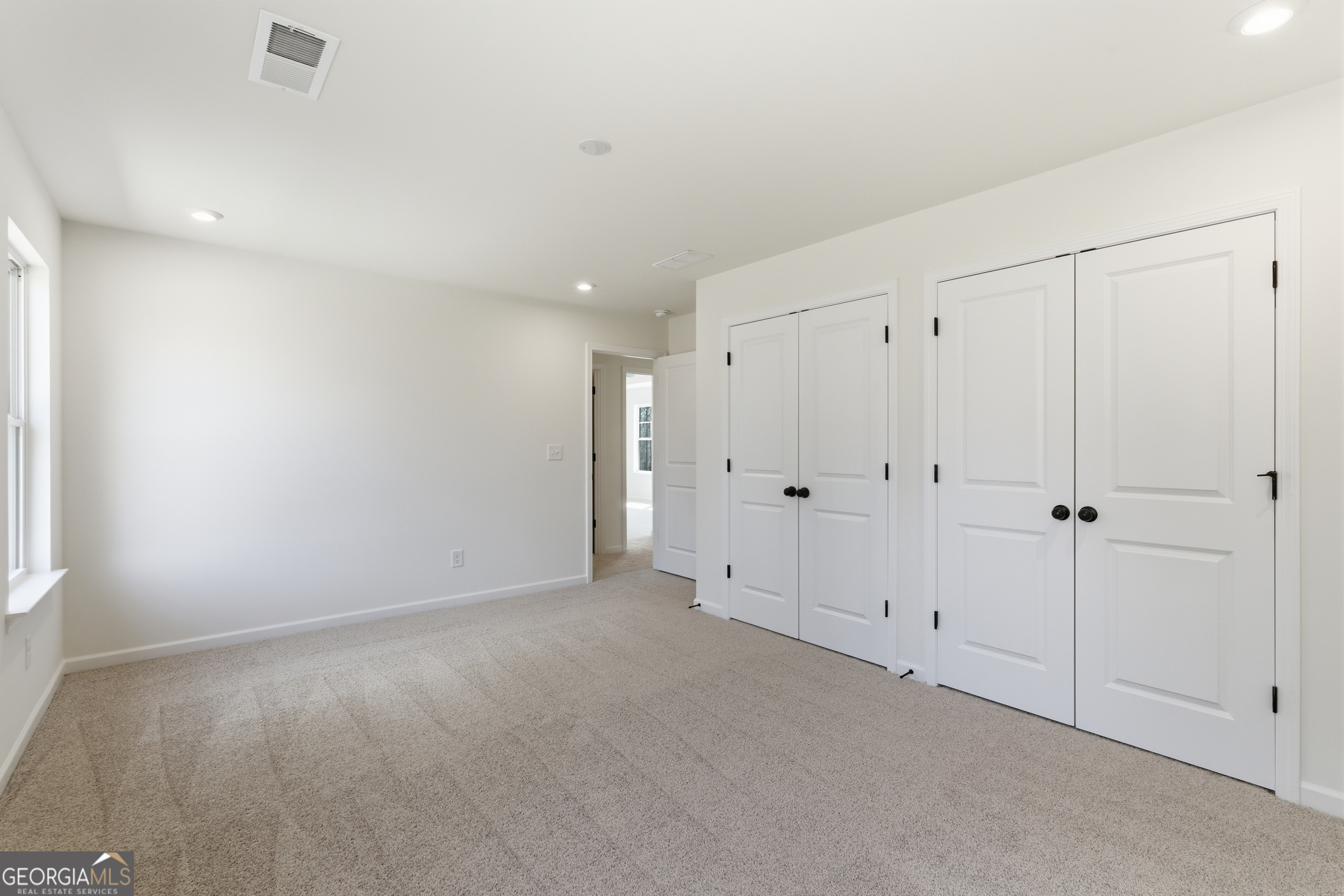 364 Waterbluff Drive Property Photo 13