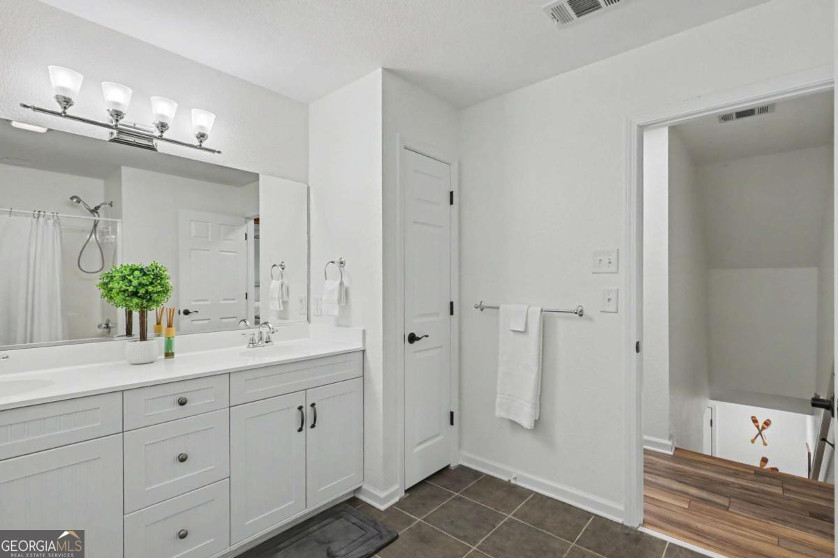 136 Madison Avenue Property Photo 25