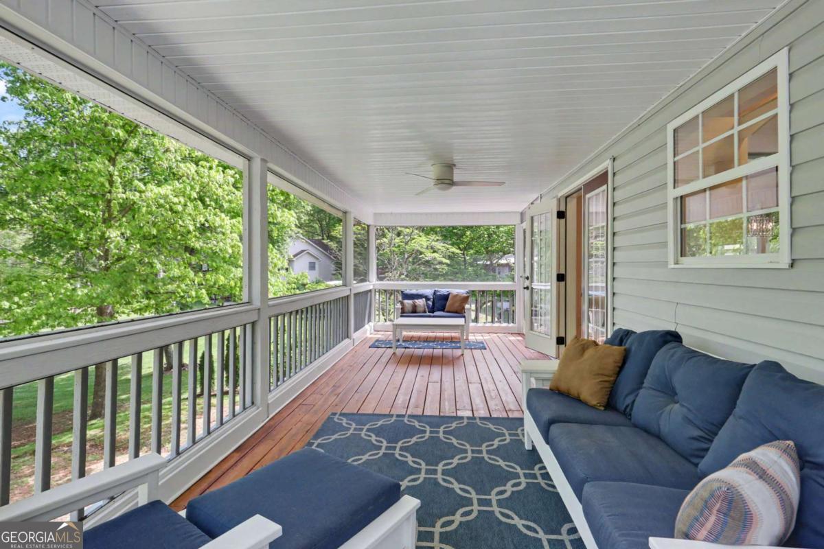 136 Madison Avenue Property Photo 32