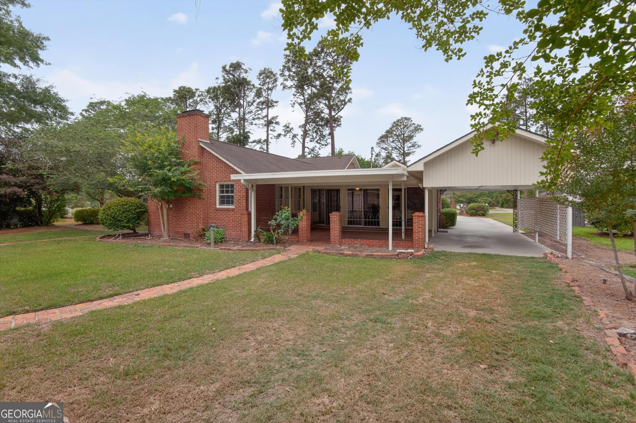 447 S College Street Property Photo 44