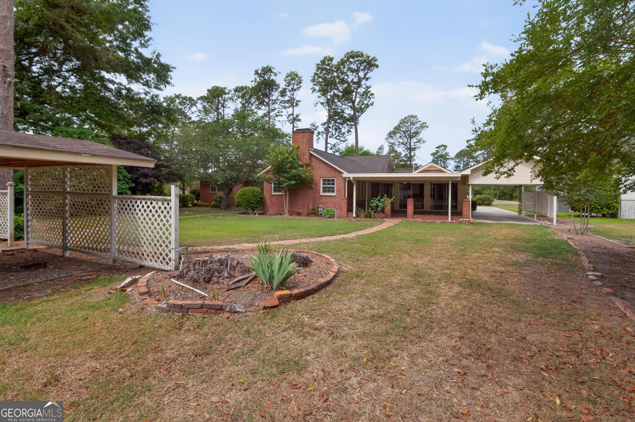 447 S College Street Property Photo 52