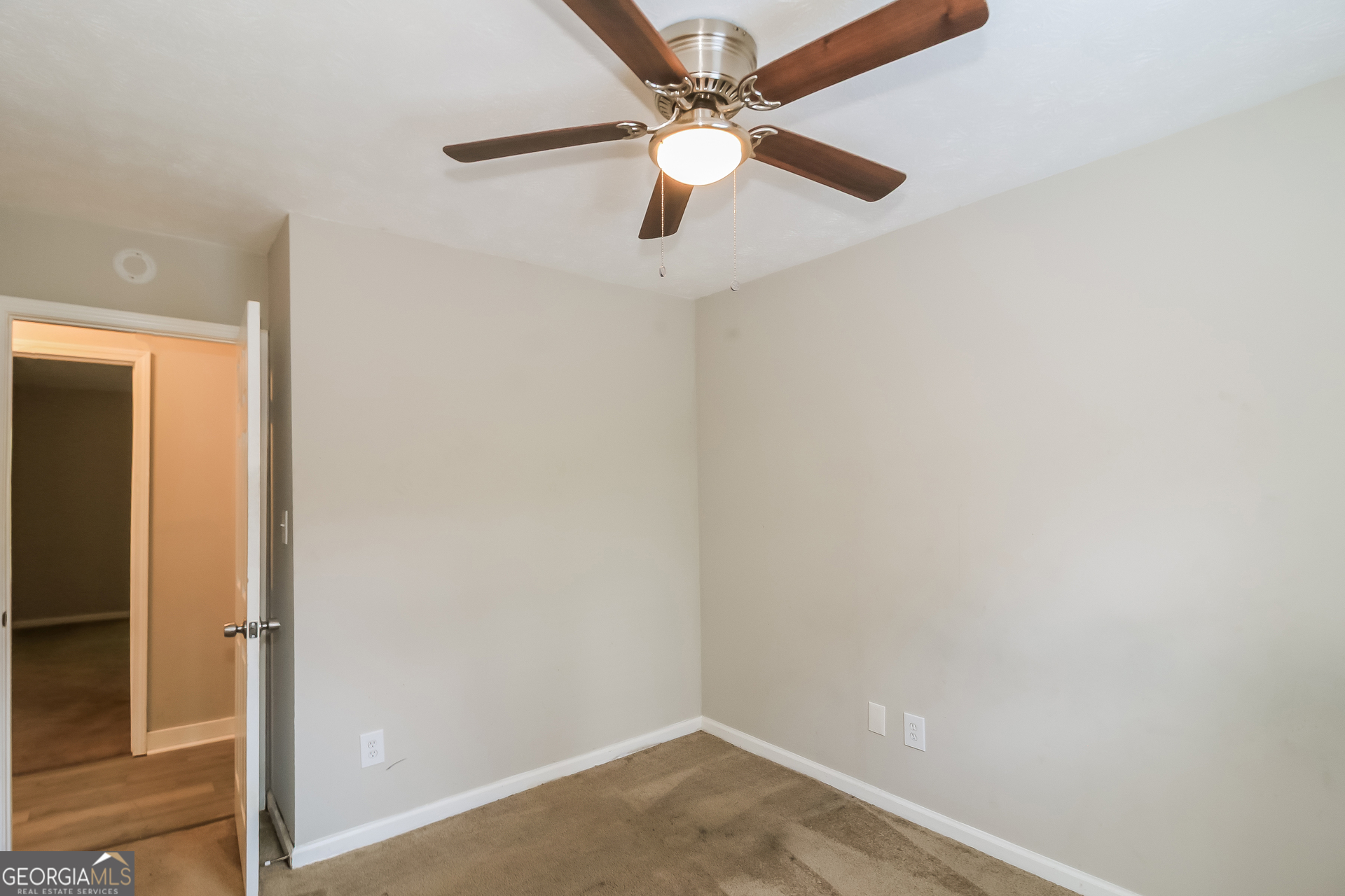 1106 Reynolds Court Property Photo 18