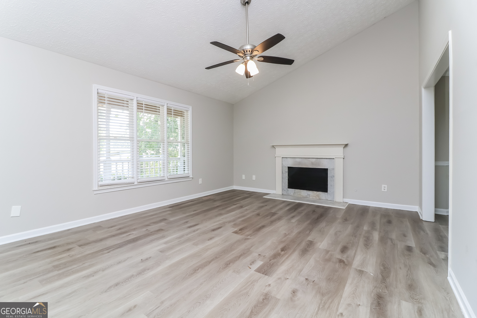 21 Willow Bend Drive Property Photo 8