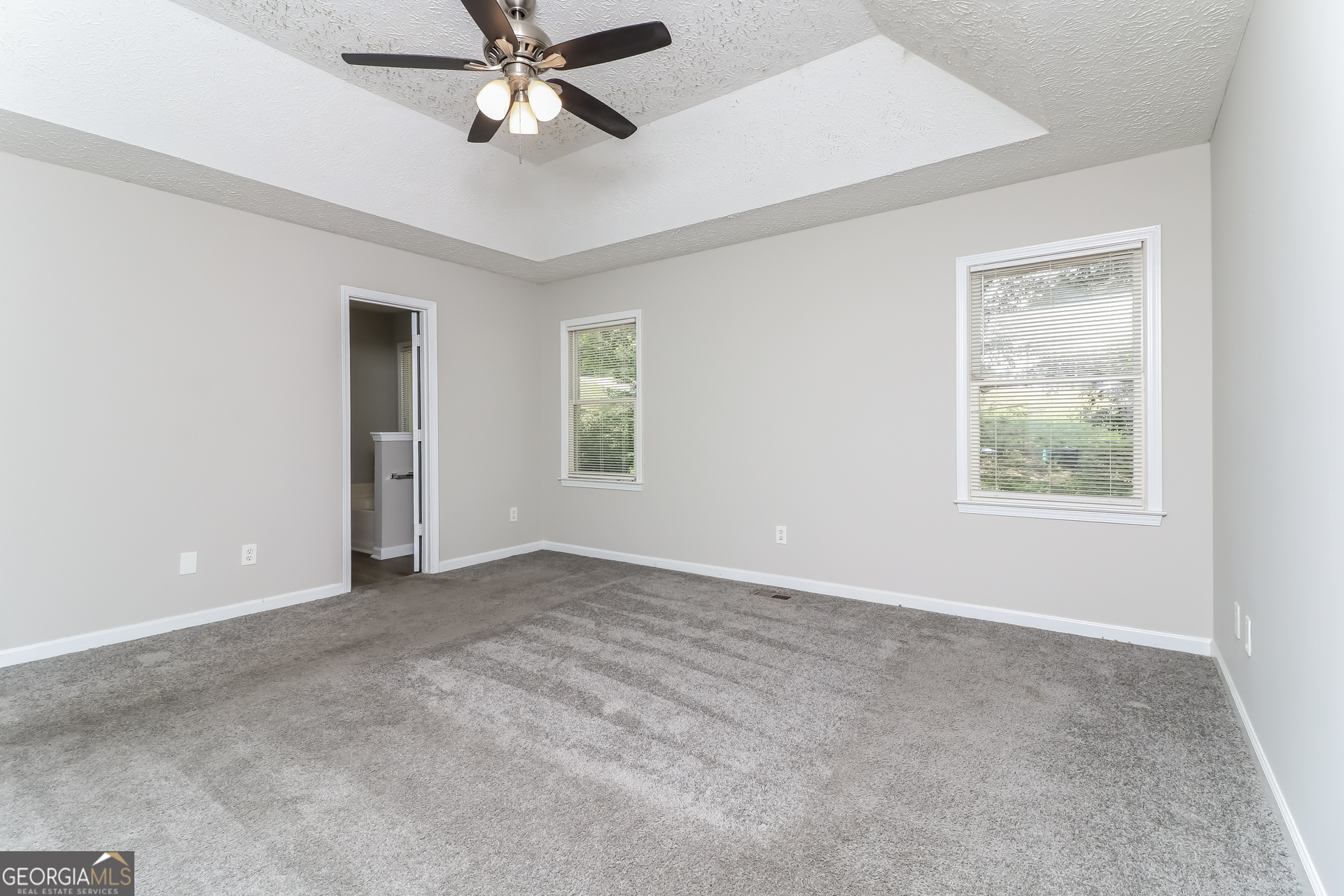 21 Willow Bend Drive Property Photo 12
