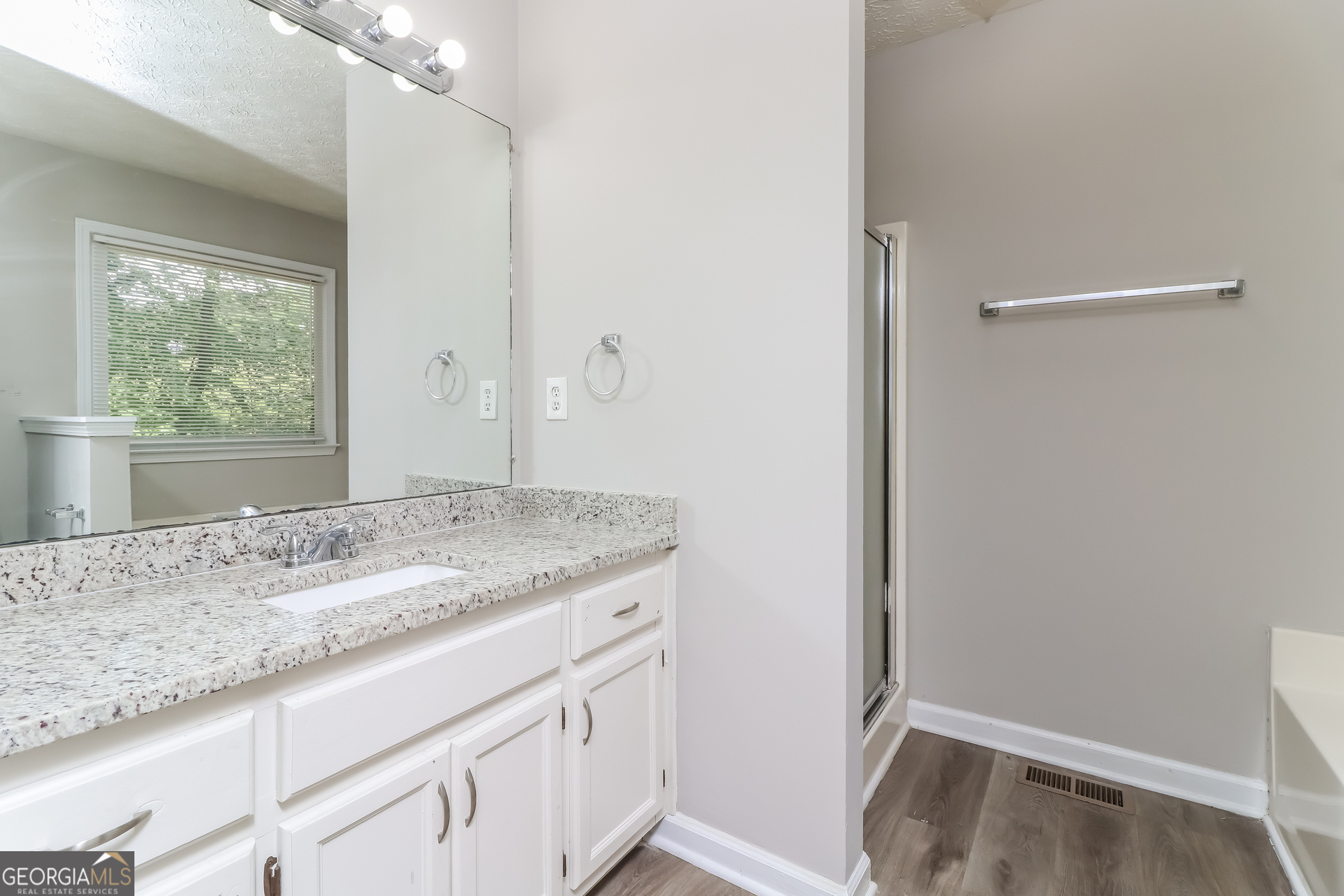 21 Willow Bend Drive Property Photo 14
