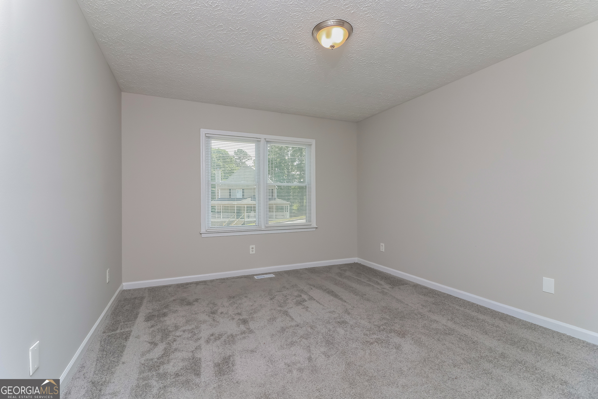 21 Willow Bend Drive Property Photo 16