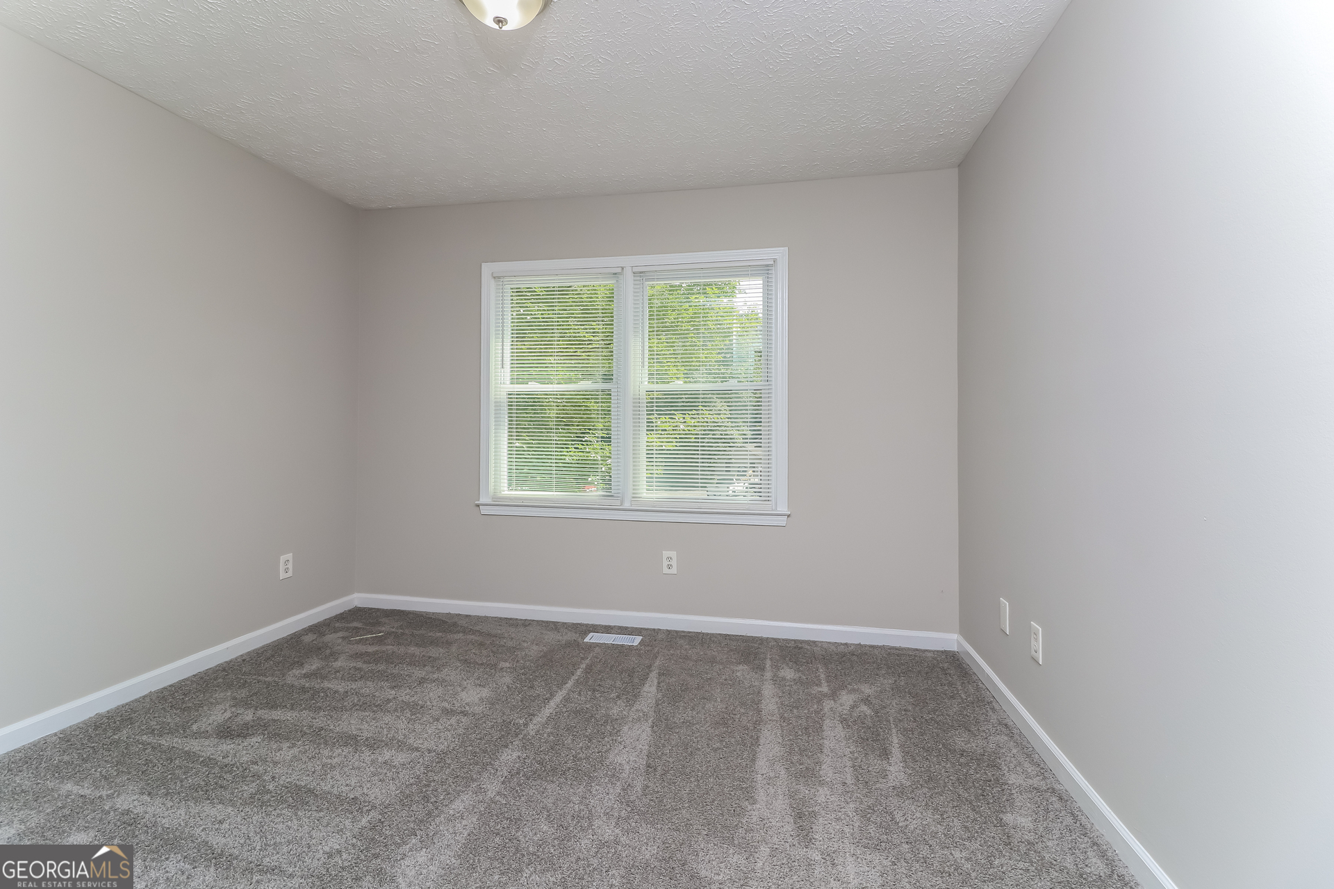 21 Willow Bend Drive Property Photo 17