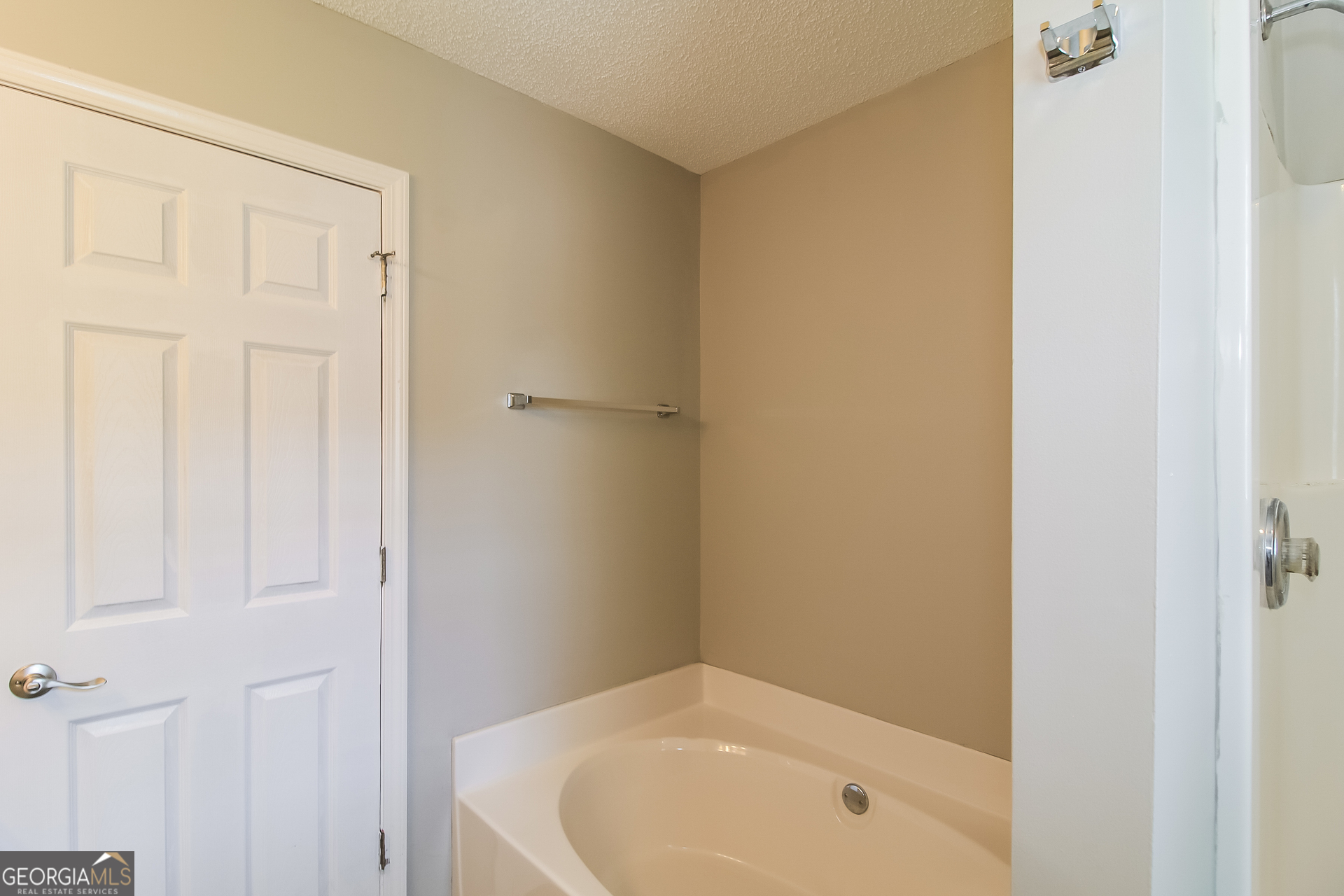 5991 Waggoner Court Property Photo 13