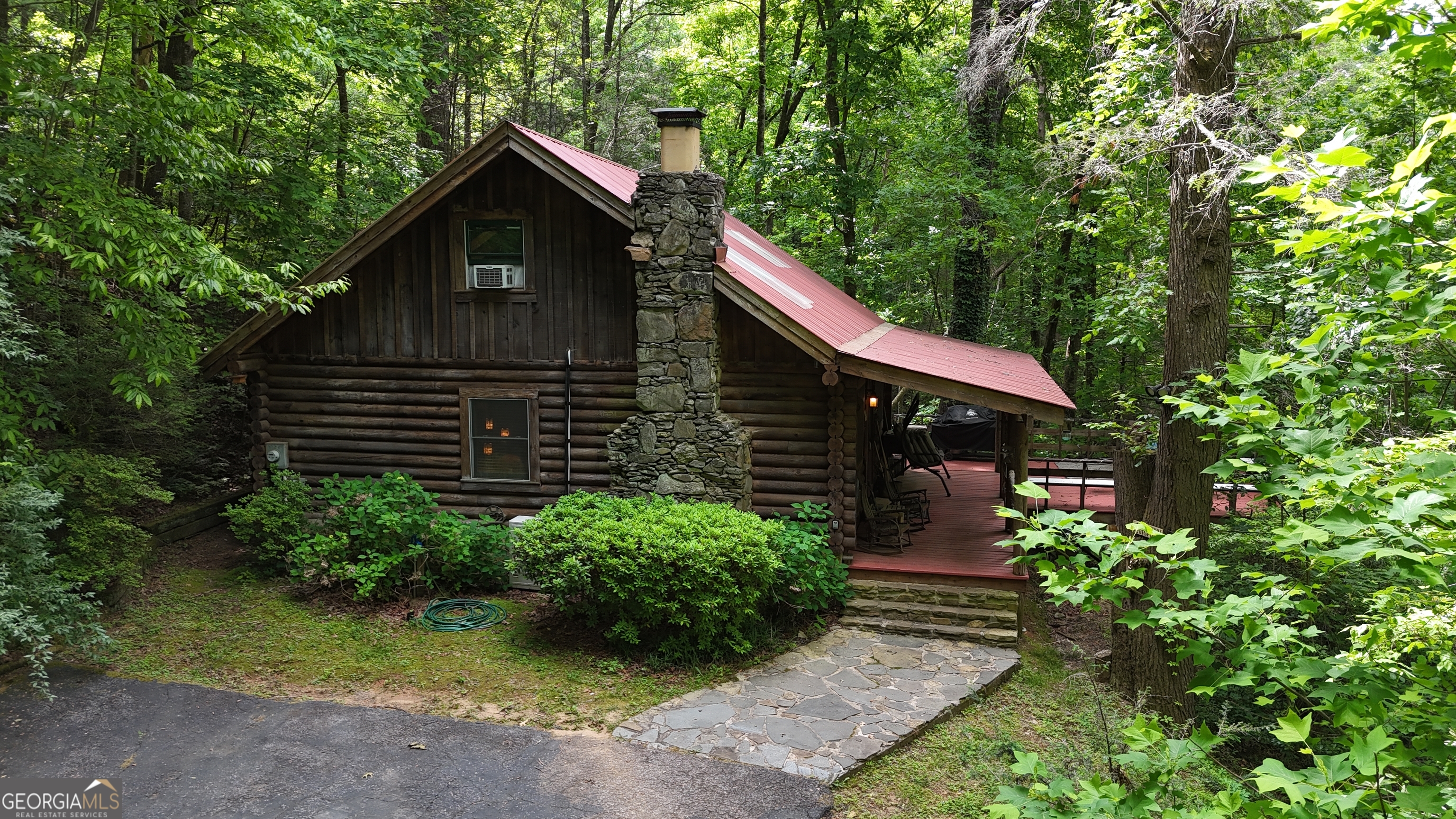 192 Wilderland Trail Property Photo 3