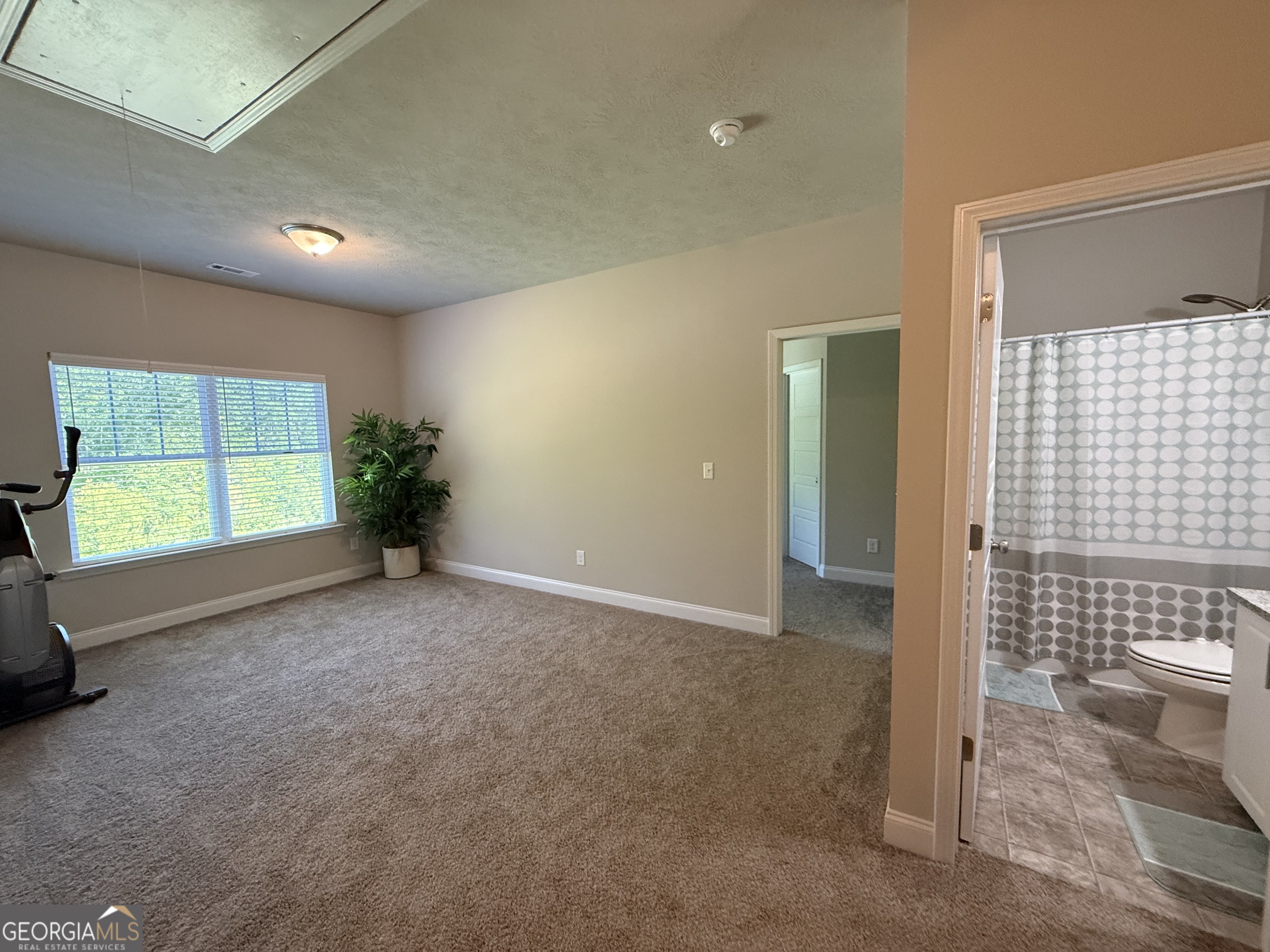 136 Pebble Lane Property Photo 17
