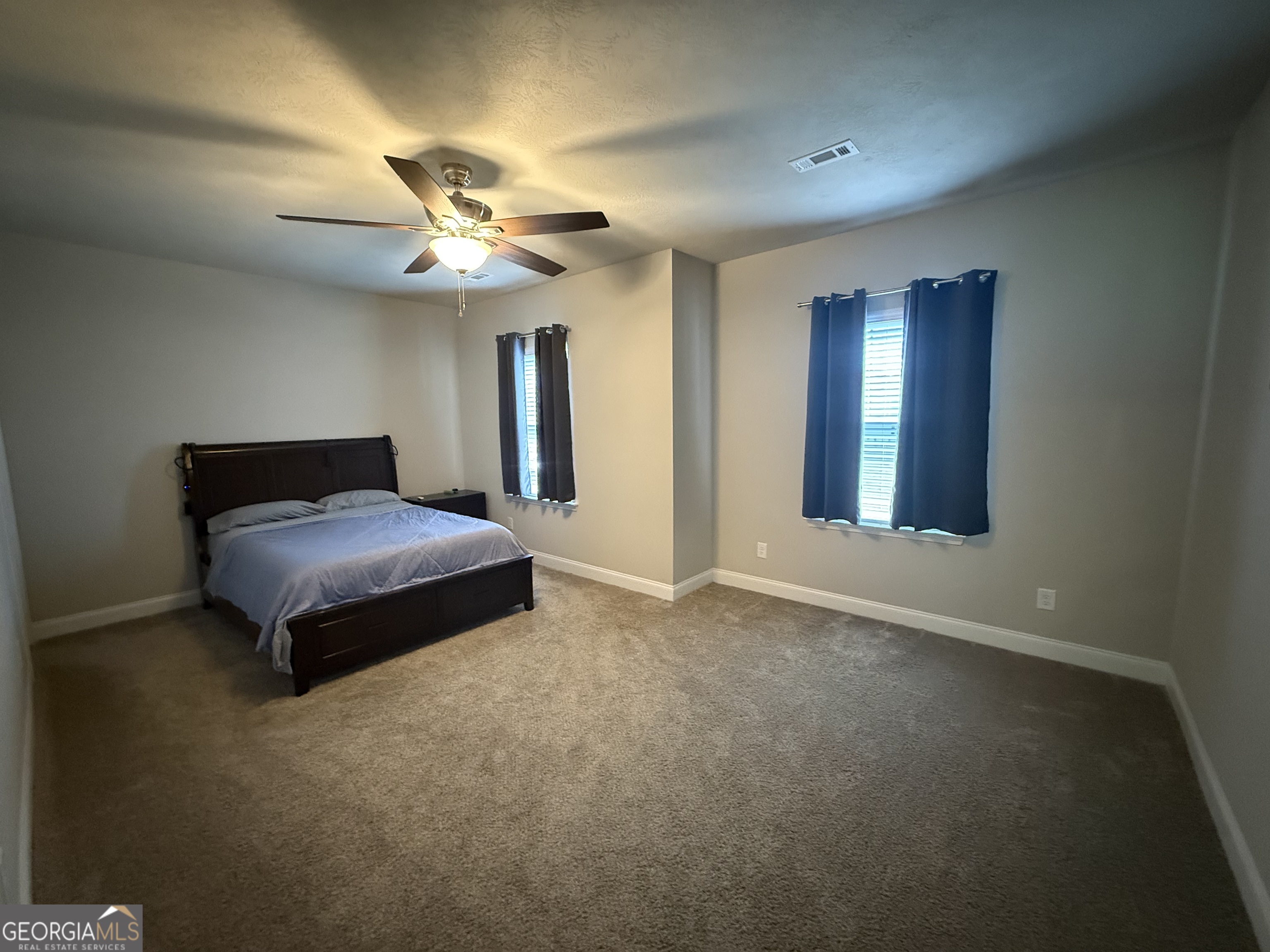 136 Pebble Lane Property Photo 18