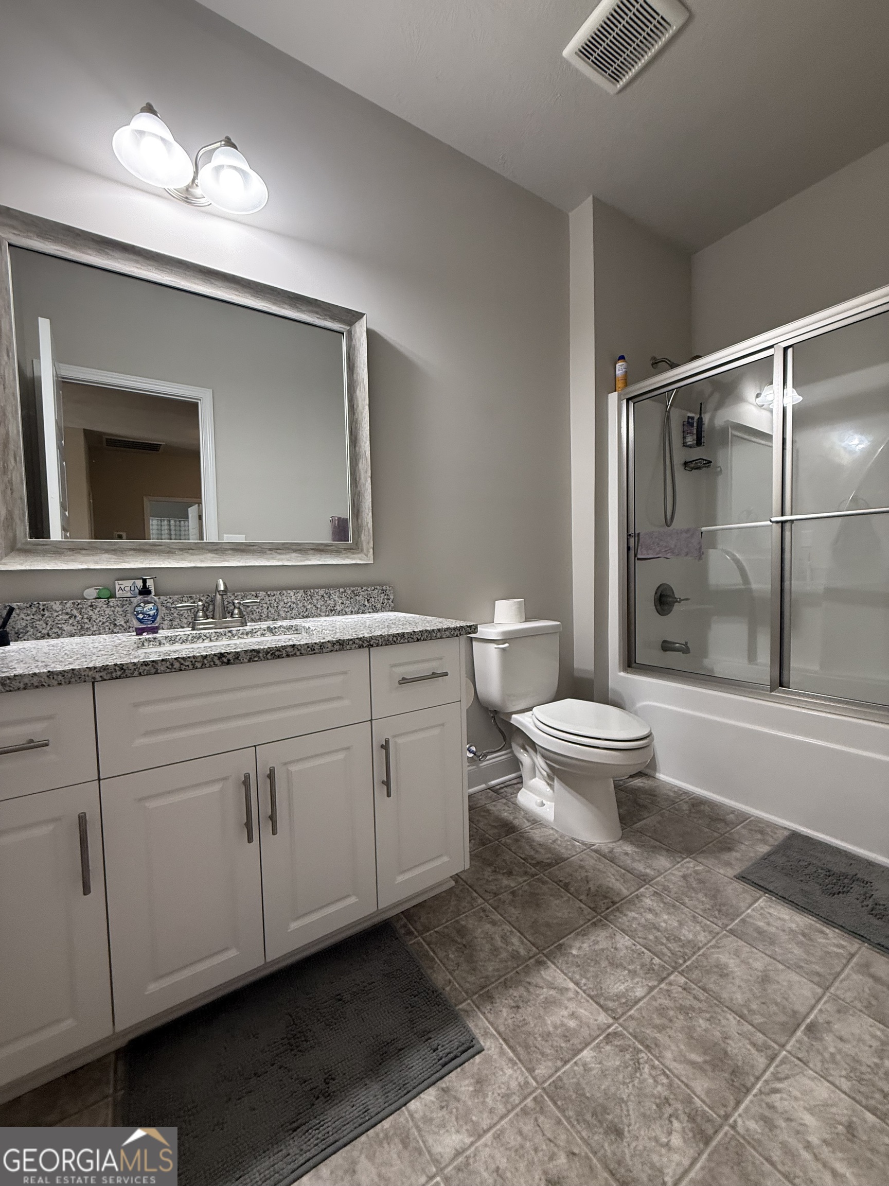 136 Pebble Lane Property Photo 27