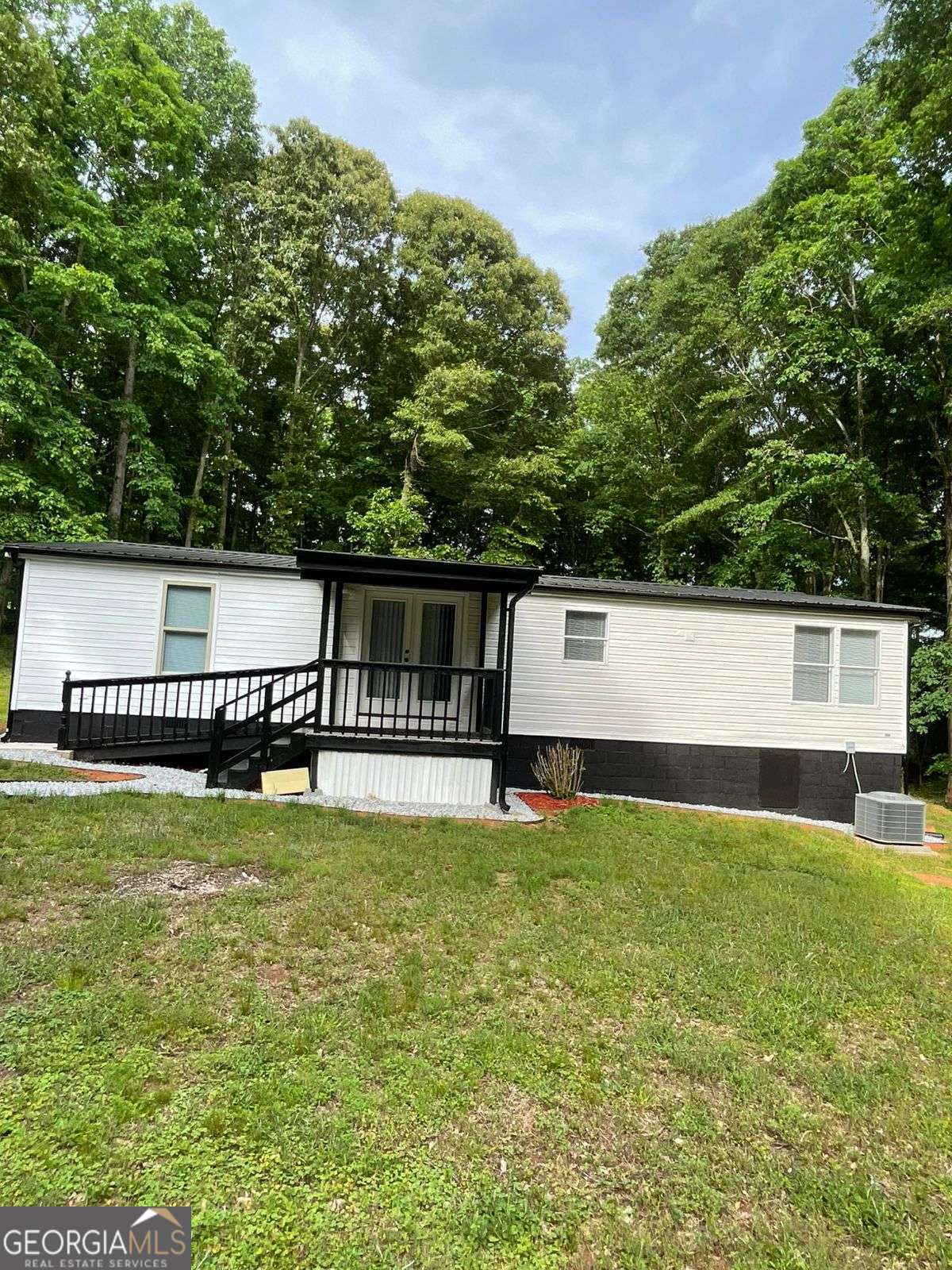 906 Jefferson River Road