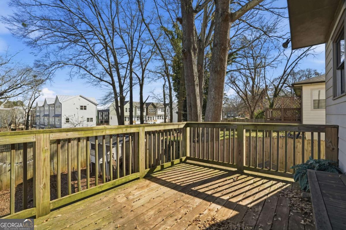 210 S Howard Street Se Property Photo 36