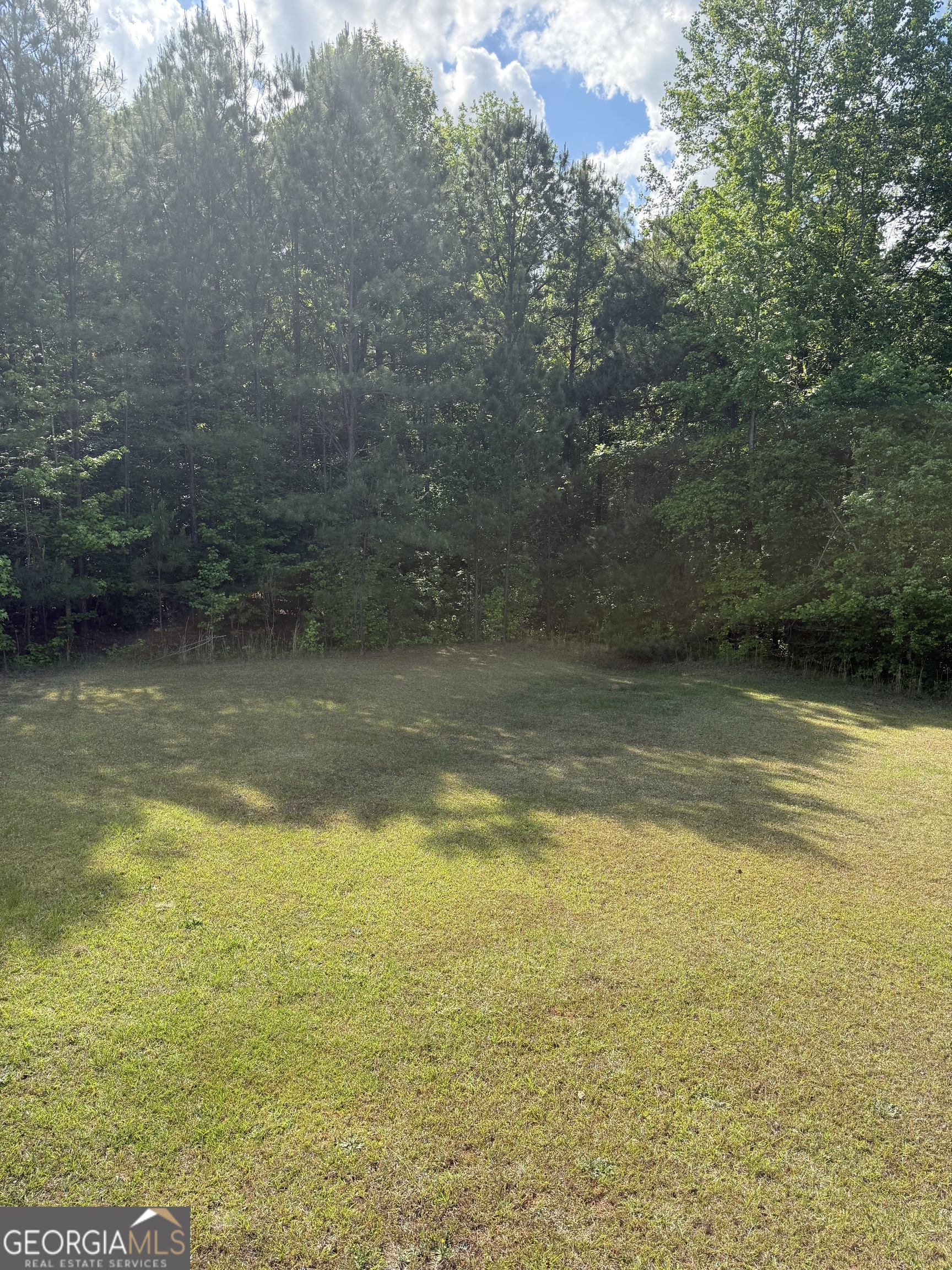 105 Nealys Way Property Photo 8