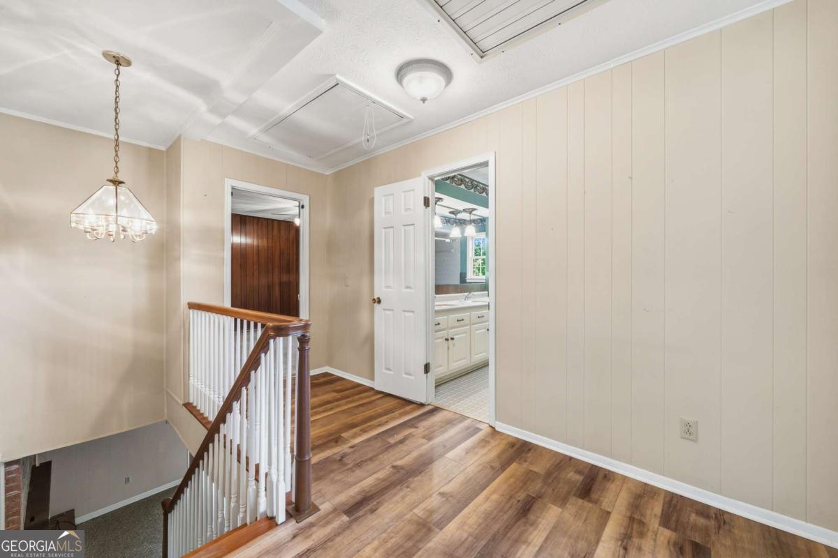 56 Claymont Road Property Photo 33