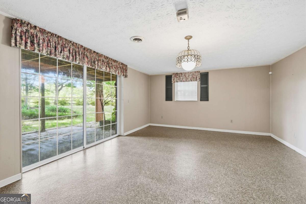 56 Claymont Road Property Photo 40