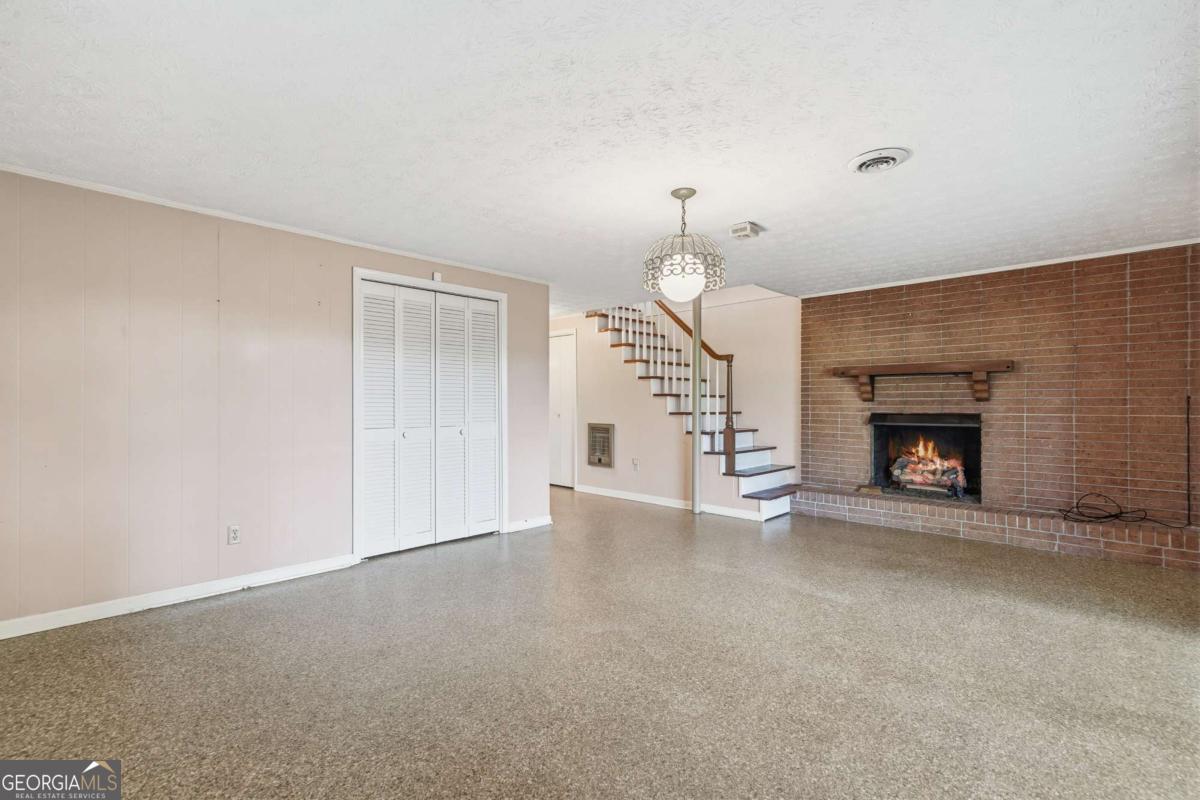 56 Claymont Road Property Photo 41