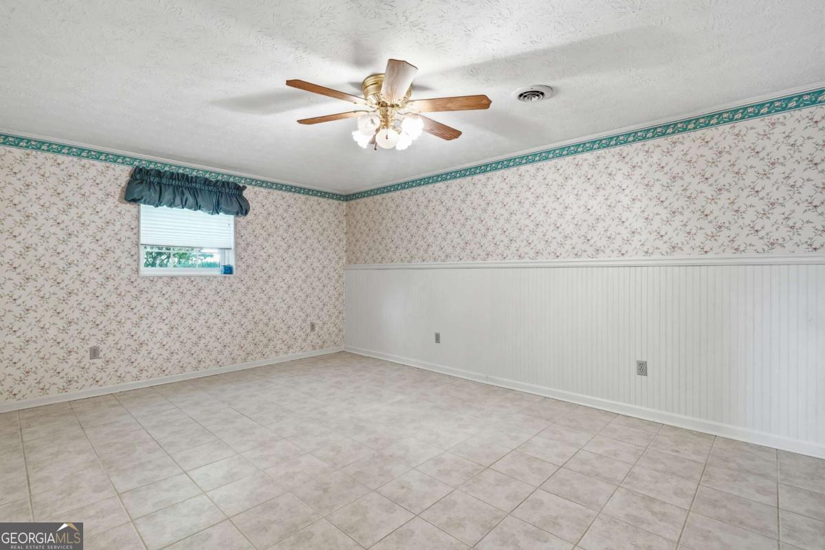 56 Claymont Road Property Photo 45
