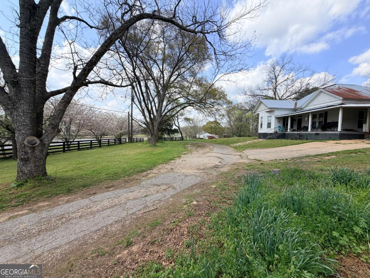 662 Old Gainesville Highway Property Photo 13